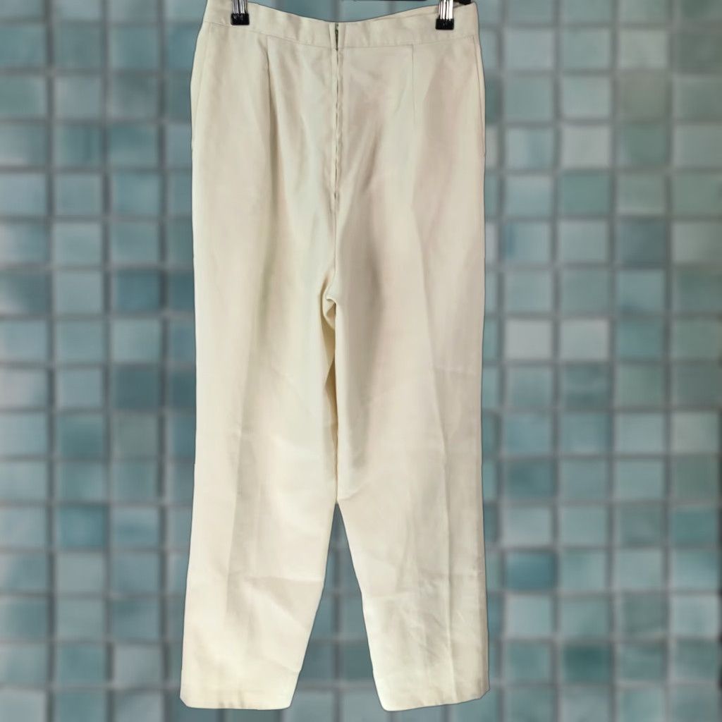Brooks VINTAGE Brooks High Rise White Pleated Casual Pants Size 8P Womens 90s Size 26" / US 2 / IT 38 - 1 Thumbnail