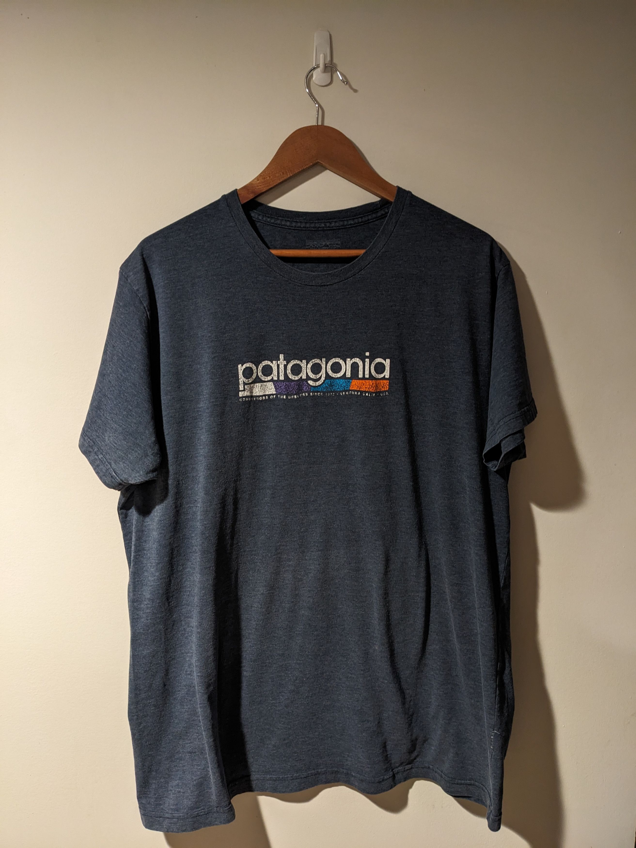 Designer × Patagonia Patagonia Logo Retro Slim Fit Blue XX-Large T-Shirt Size US XXL / EU 58 / 5 - 1 Thumbnail