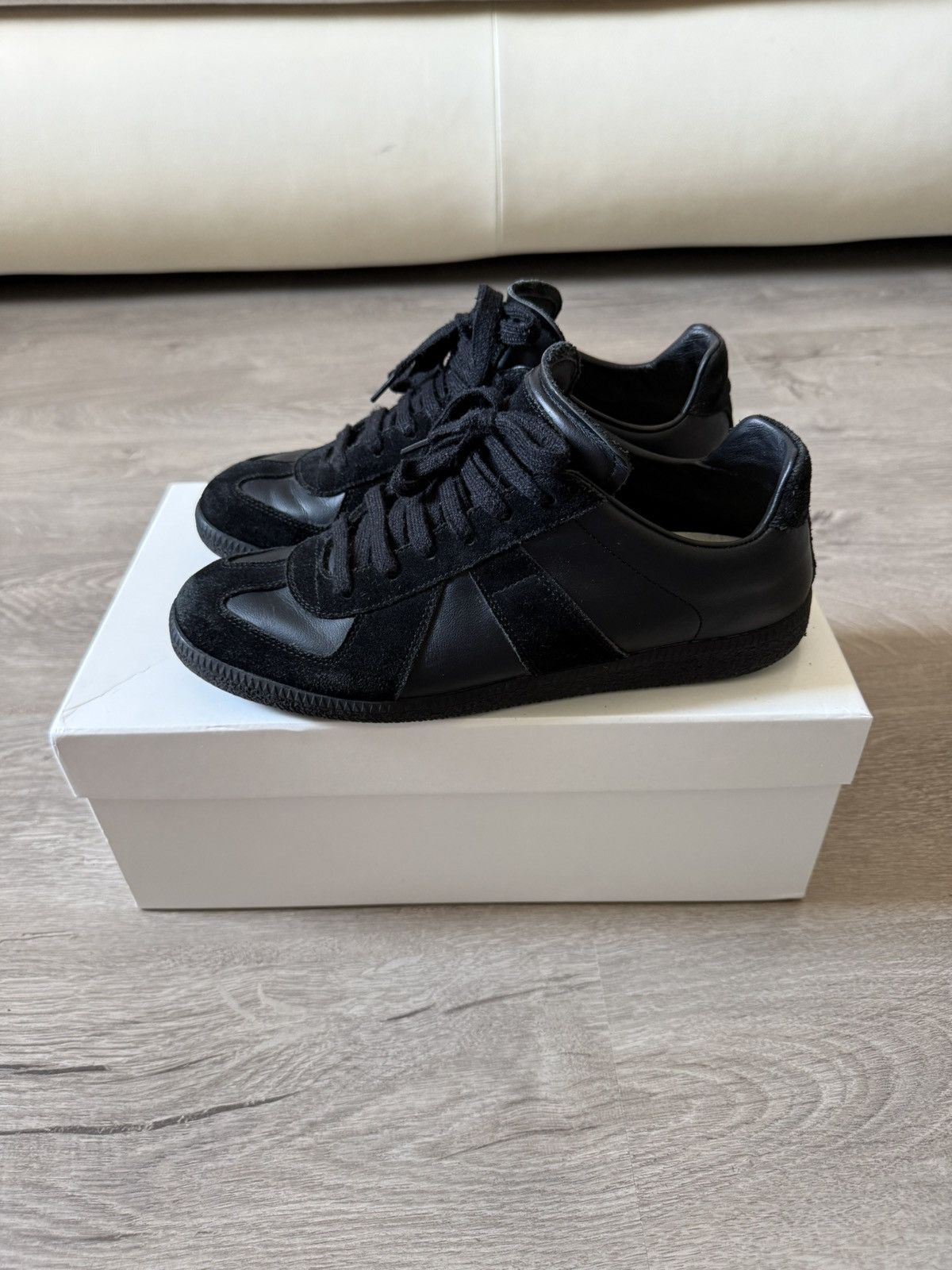Maison Margiela Replica GAT Black 9 42