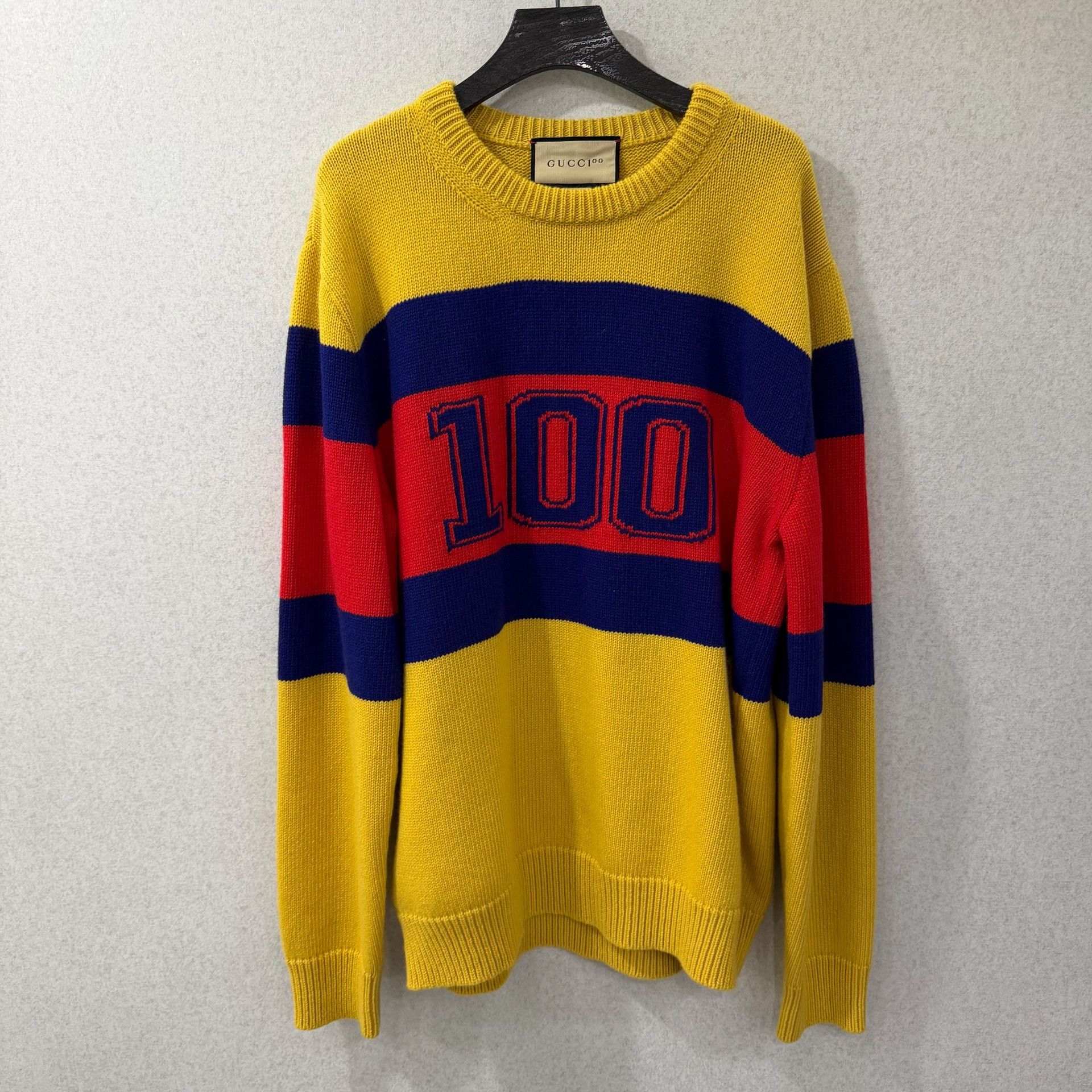 Gucci Gucci Limited Sweater S Women Size S / US 4 / IT 40 - 1 Thumbnail