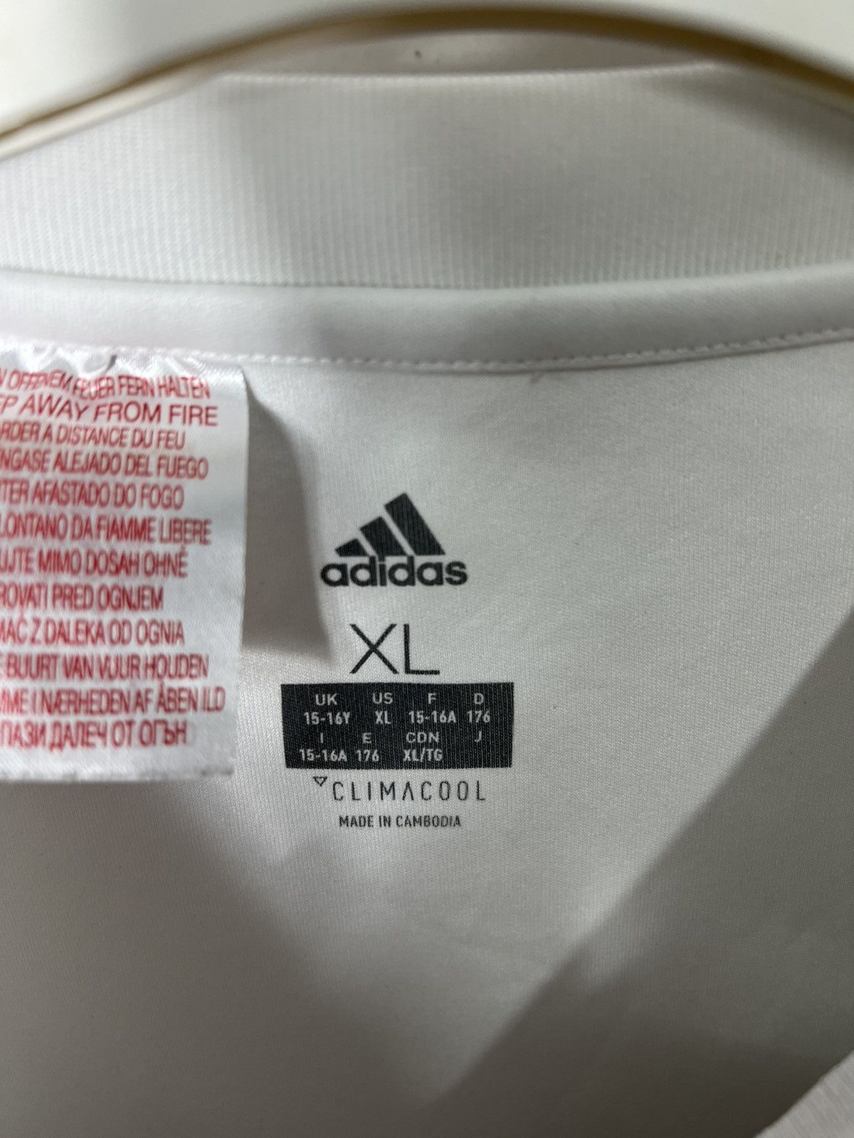 Adidas Adidas Bayern Munich soccer jersey 2017/2018 Size Boys XL Size US S / EU 44-46 / 1 - 5 Thumbnail