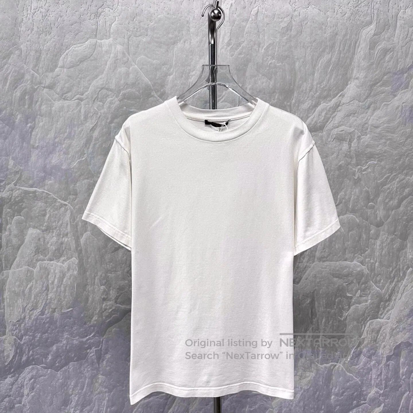 Louis Vuitton louis vuitton short sleeve t-shirt in white. Size US M / EU 48-50 / 2 - 1 Thumbnail