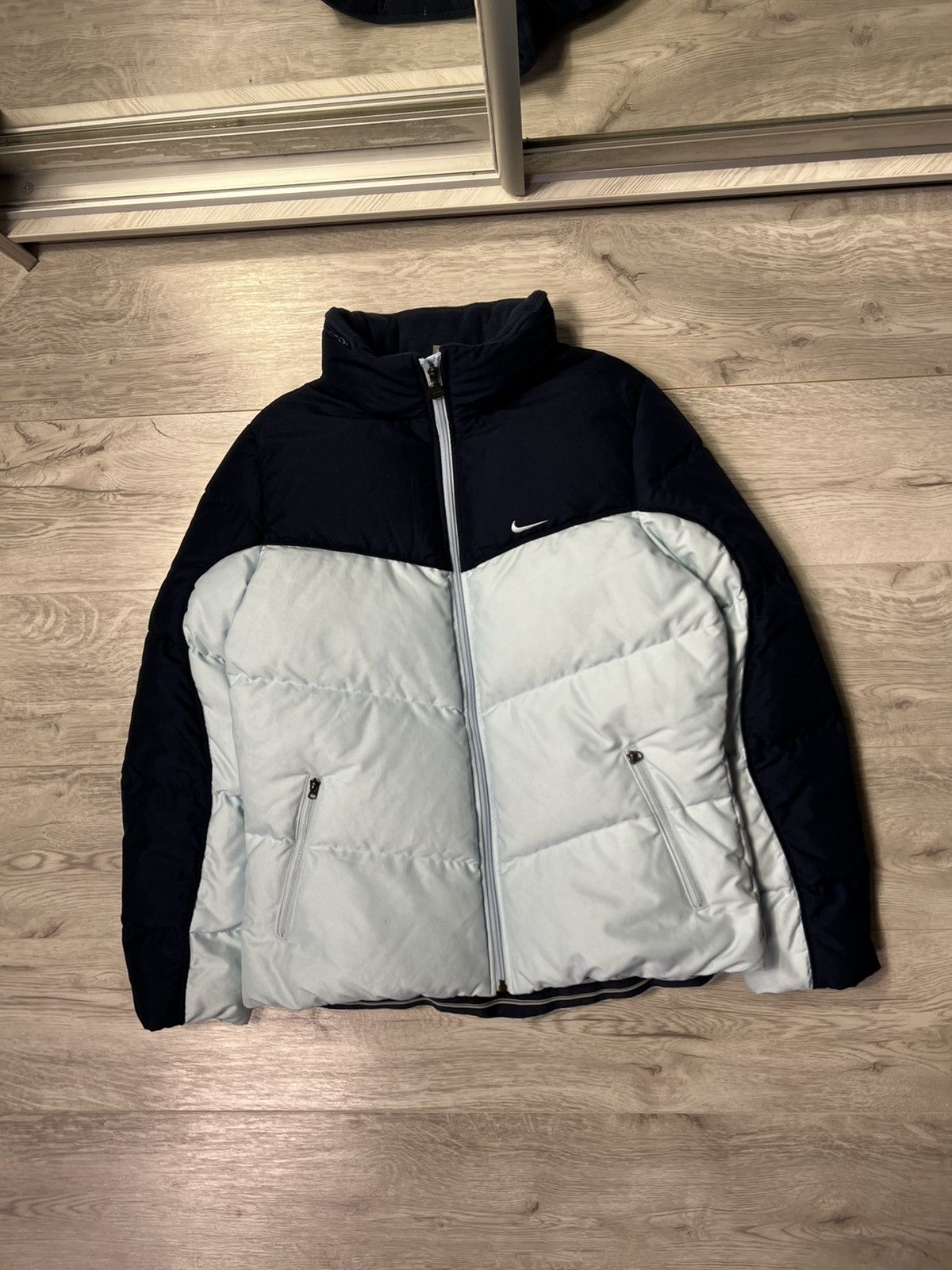 Nike 90s Vintage Nike Embroidered Small Logo Puffer Down Jacket Size L / US 10 / IT 46 - 1 Thumbnail