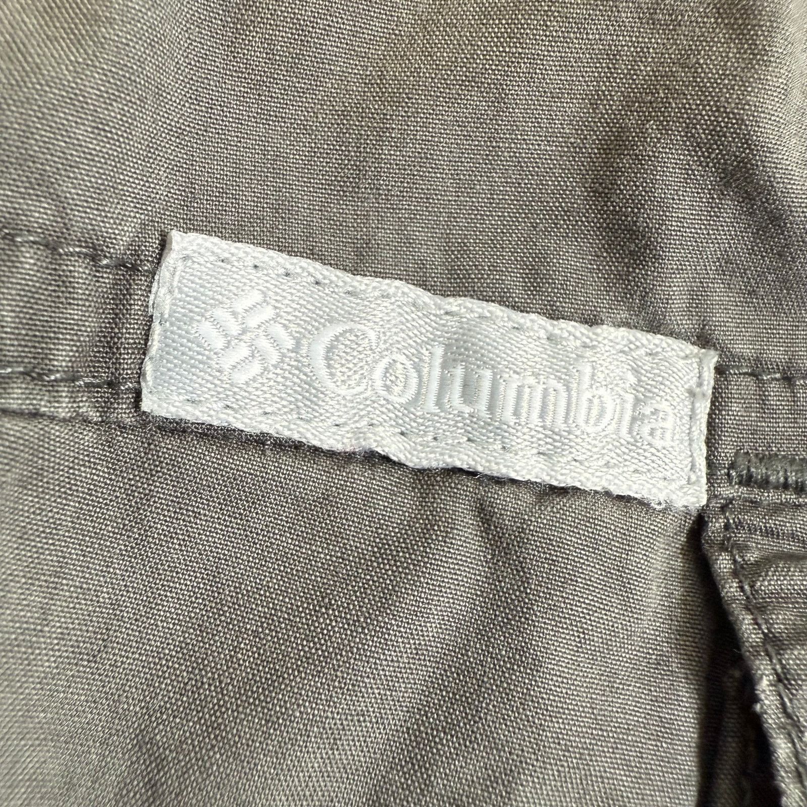 Columbia Columbia Women’s Cargo Shorts Gray 14 12L Hiking 100% Cotton Size 34" / US 12 / IT 48 - 8 Thumbnail