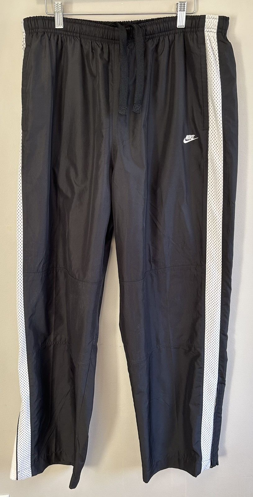 Nike Vintage Nike Men’s Black Track Sweat Pants - Size XXL Size US 40 / EU 56 - 1 Thumbnail