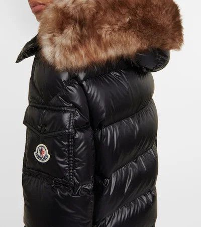 Moncler o1B3y1r0426 Down Jacket in Black Size XS / US 0-2 / IT 36-38 - 3 Thumbnail