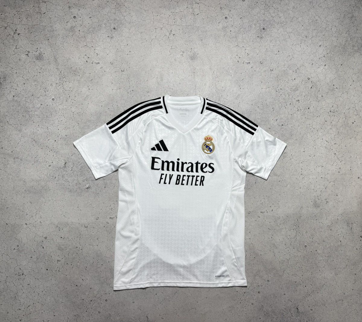 Adidas Adidas Real Madrid Alexander-Arnold #66 Soccer Jersey 2024 Size US M / EU 48-50 / 2 - 2 Thumbnail