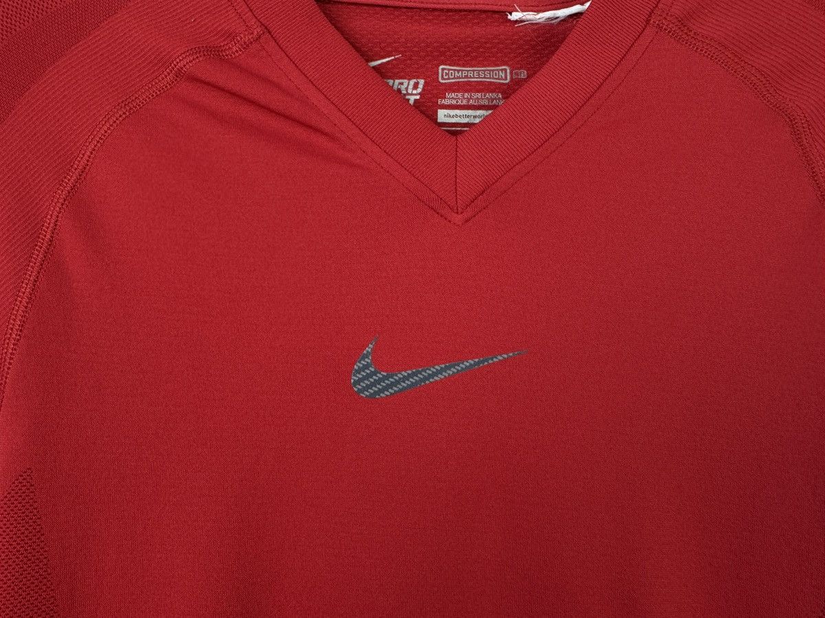 Nike Men’s Nike Pro Combat Dri-Fit Compression Size Large Size US L / EU 52-54 / 3 - 5 Thumbnail