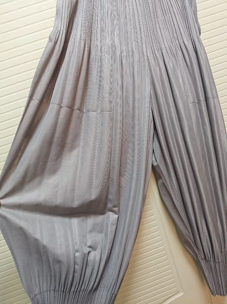 Issey Miyake Issey Miyake size:1 Grey pleated pants Size 42" / US 20 - 7 Thumbnail