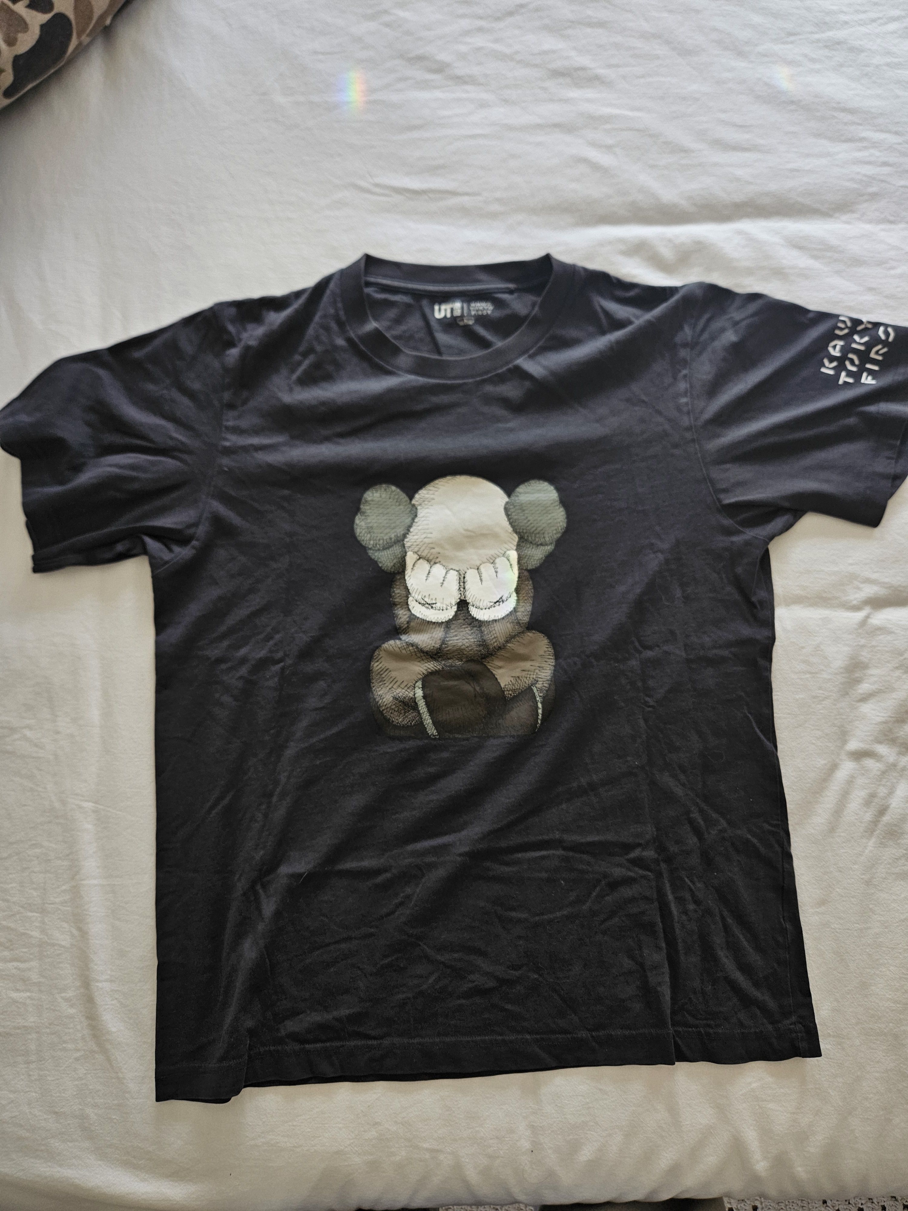 Uniqlo x Kaws 'Kaws Tokyo First Tee' Black Size Size XL NWT