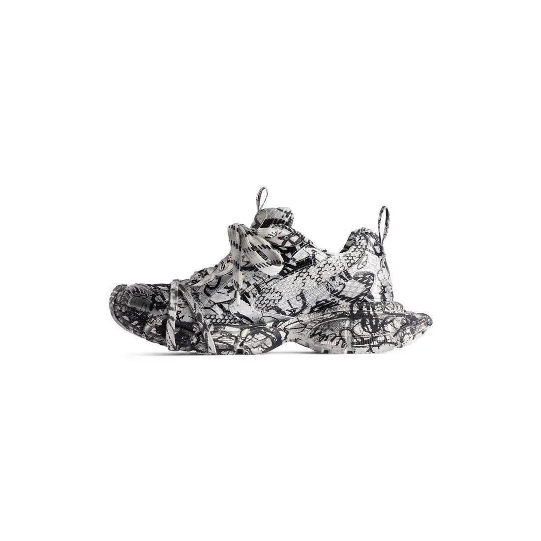 Balenciaga o1tr1nto1025 3XL Extreme Graffiti Sneakers in White/Black Size US 7 / EU 40 - 4 Thumbnail