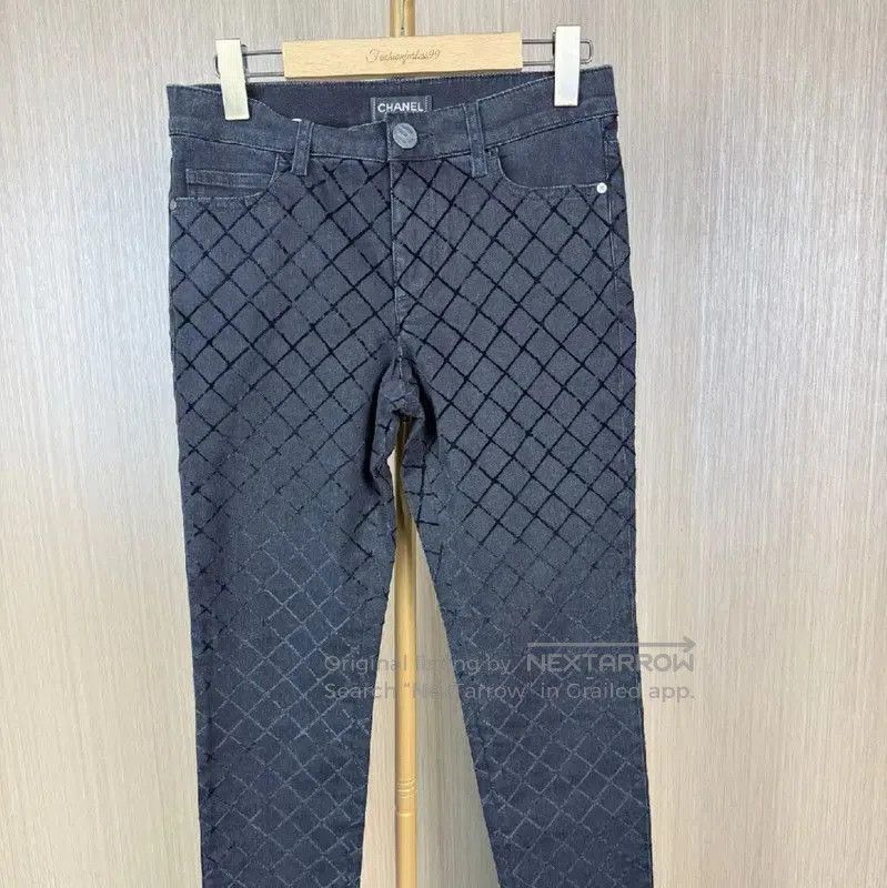 Chanel Chanel Black Cotton Denim Pants for Women . Size 27" / US 4 / IT 40 - 1 Thumbnail
