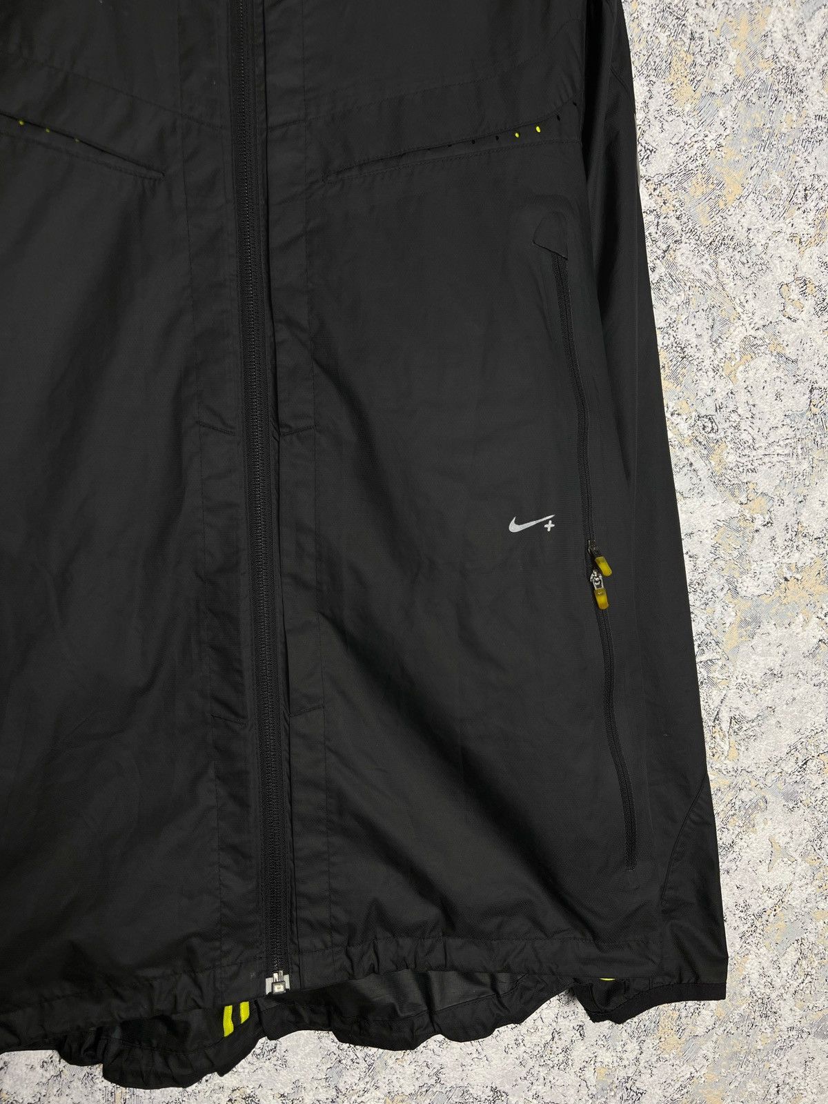 Nike × Vintage Nike Vintage Black Nylon Track Jacket Windbreaker Swoosh Size US M / EU 48-50 / 2 - 2 Thumbnail
