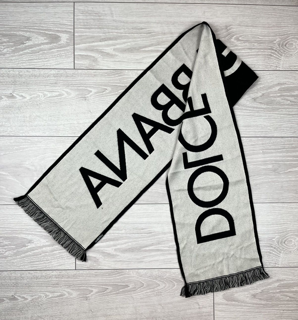 Dolce & Gabbana Dolce Gabbana Full Big Logo Luxury Scarf Y2K Size ONE SIZE - 2 Thumbnail