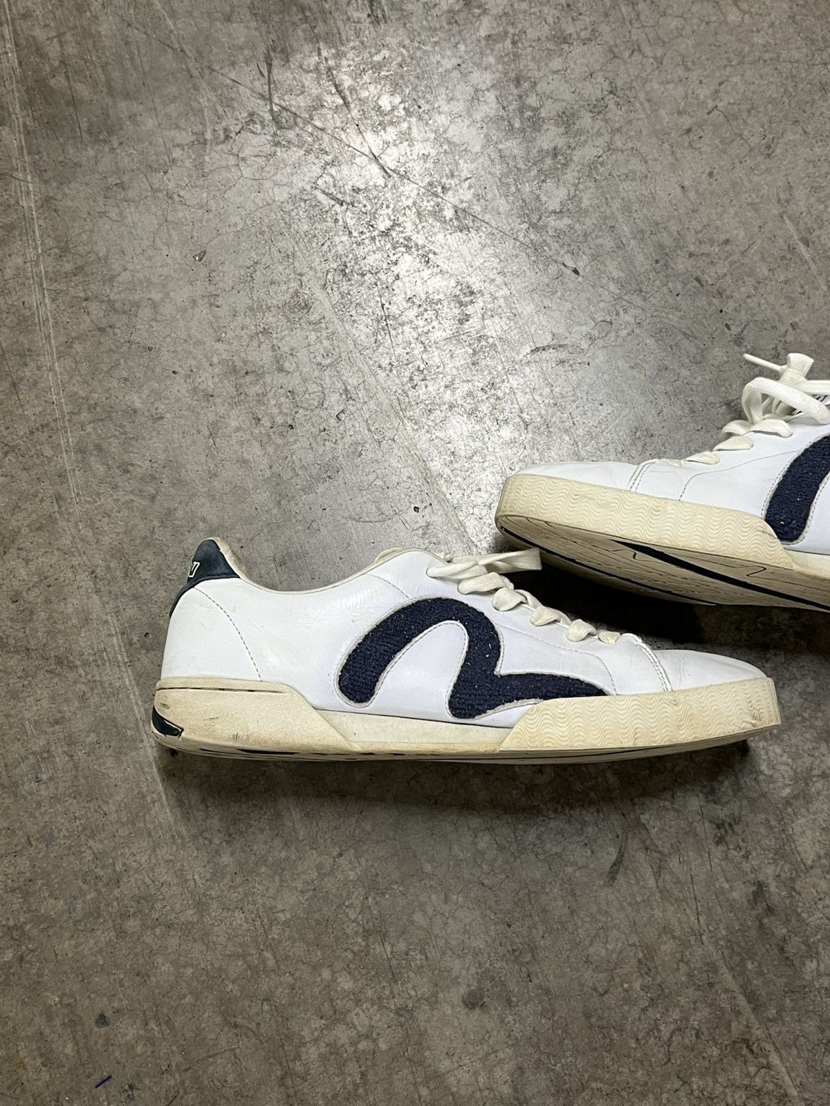 Evisu Evisu vintage leather low top shoes trainers hype rare y2k Size US 9 / EU 42 - 2 Thumbnail