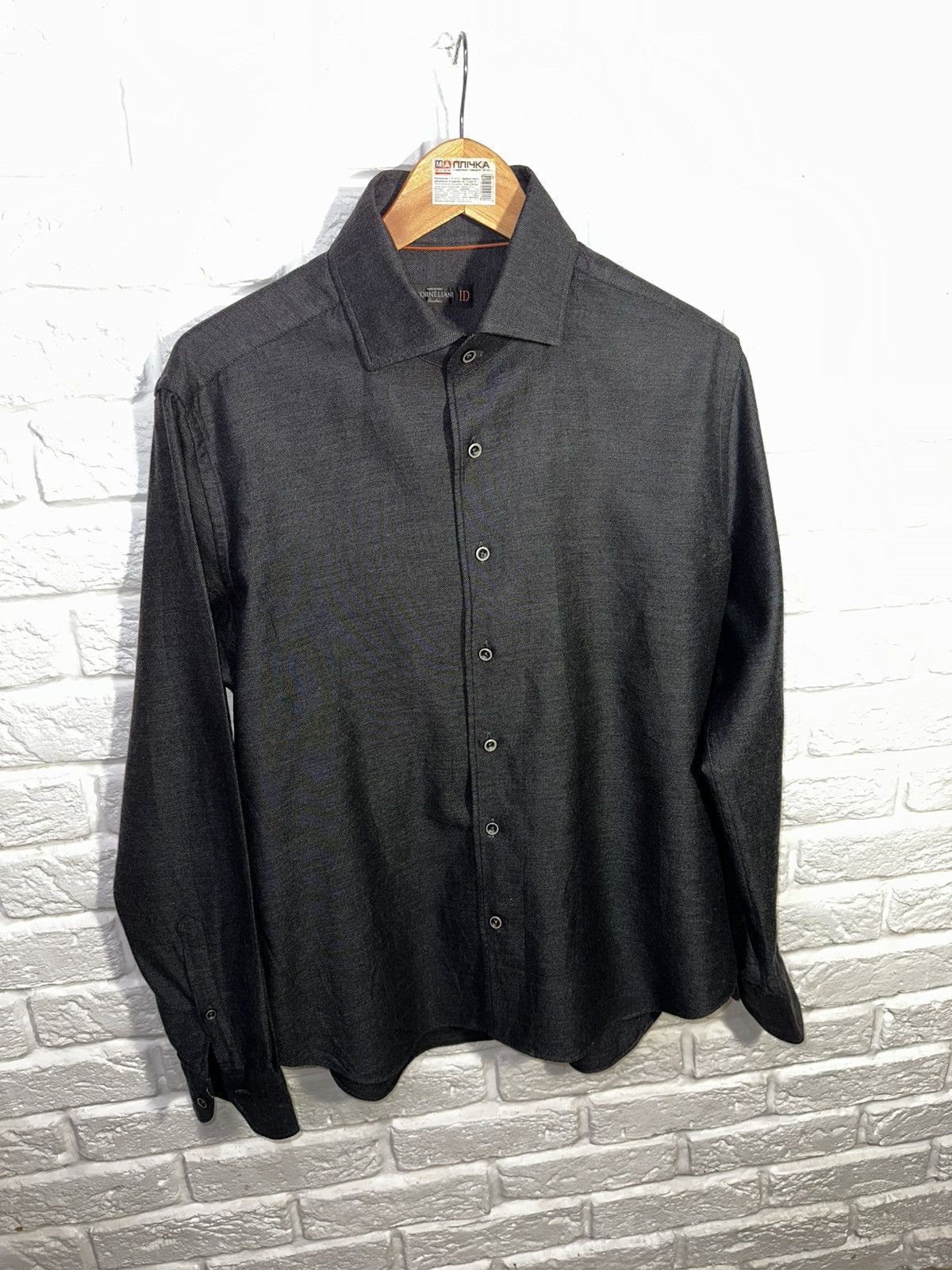 Corneliani Corneliani Id Shirt 16/41 Size US M / EU 48-50 / 2 - 3 Thumbnail