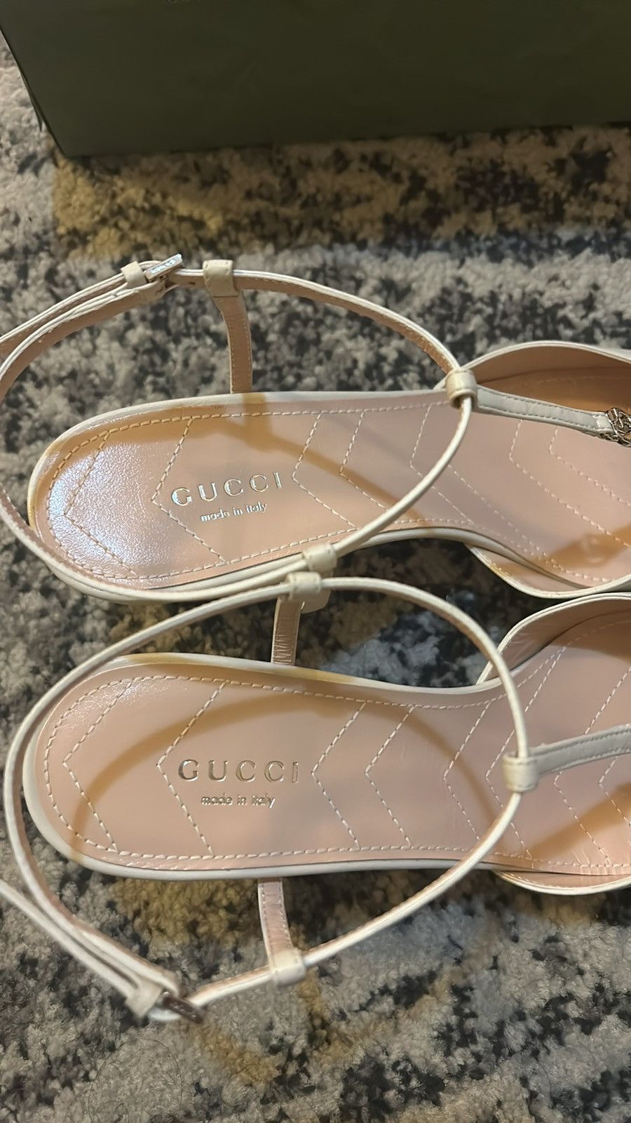 Gucci Gucci Petite GG Slingback Pump size 38.5 Size US 8.5 / IT 38.5 - 7 Thumbnail