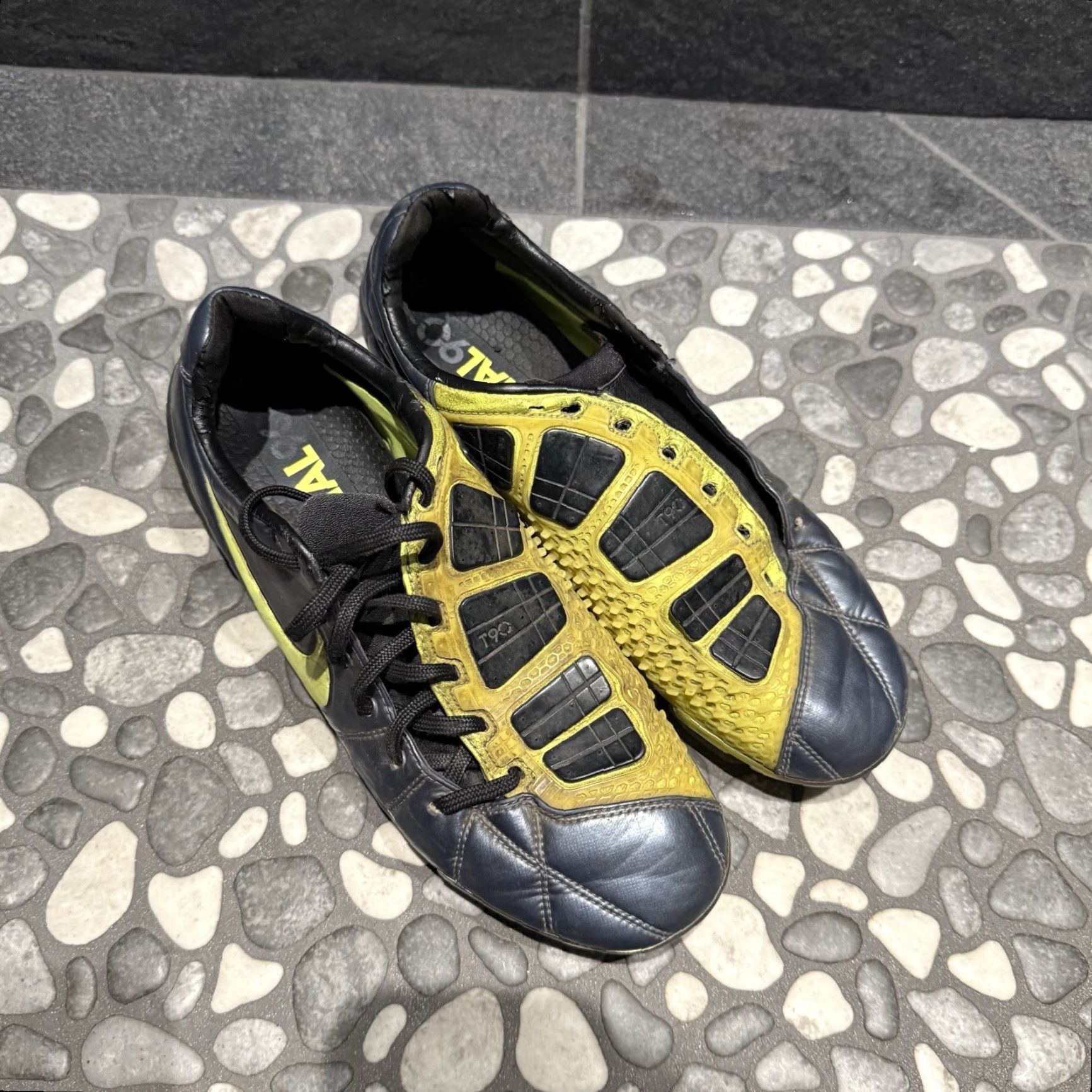 Nike Nike Total90 Laser lll FG 385423-470 Soccer Cleats Men US Size 8 Black Football Sneakers Nike Total 90 FG Cleats Men Size ONE SIZE - 4 Thumbnail