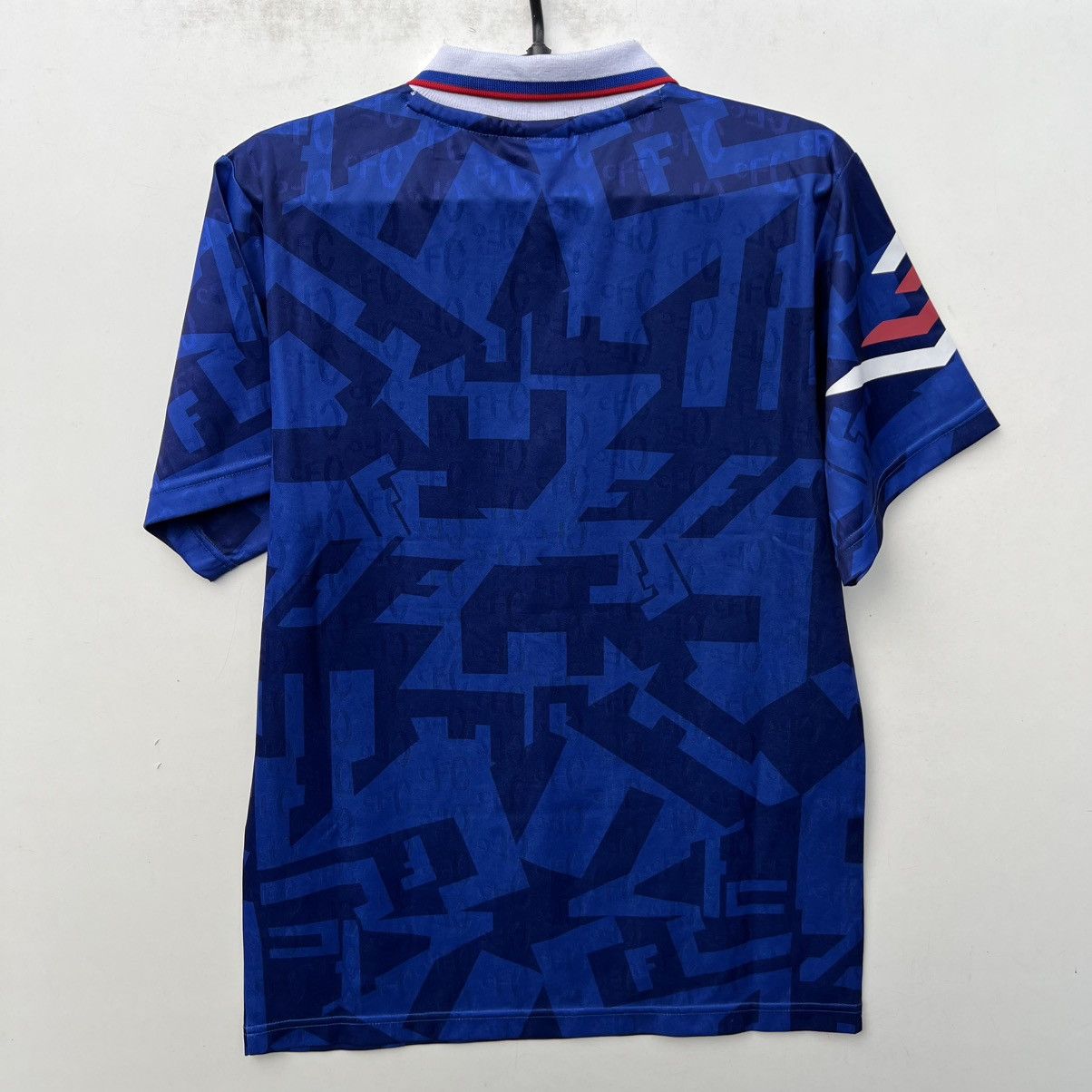 Chelsea Soccer Chelsea 1992 Retro Football Shirt soccer jersey Size US S / EU 44-46 / 1 - 8 Thumbnail