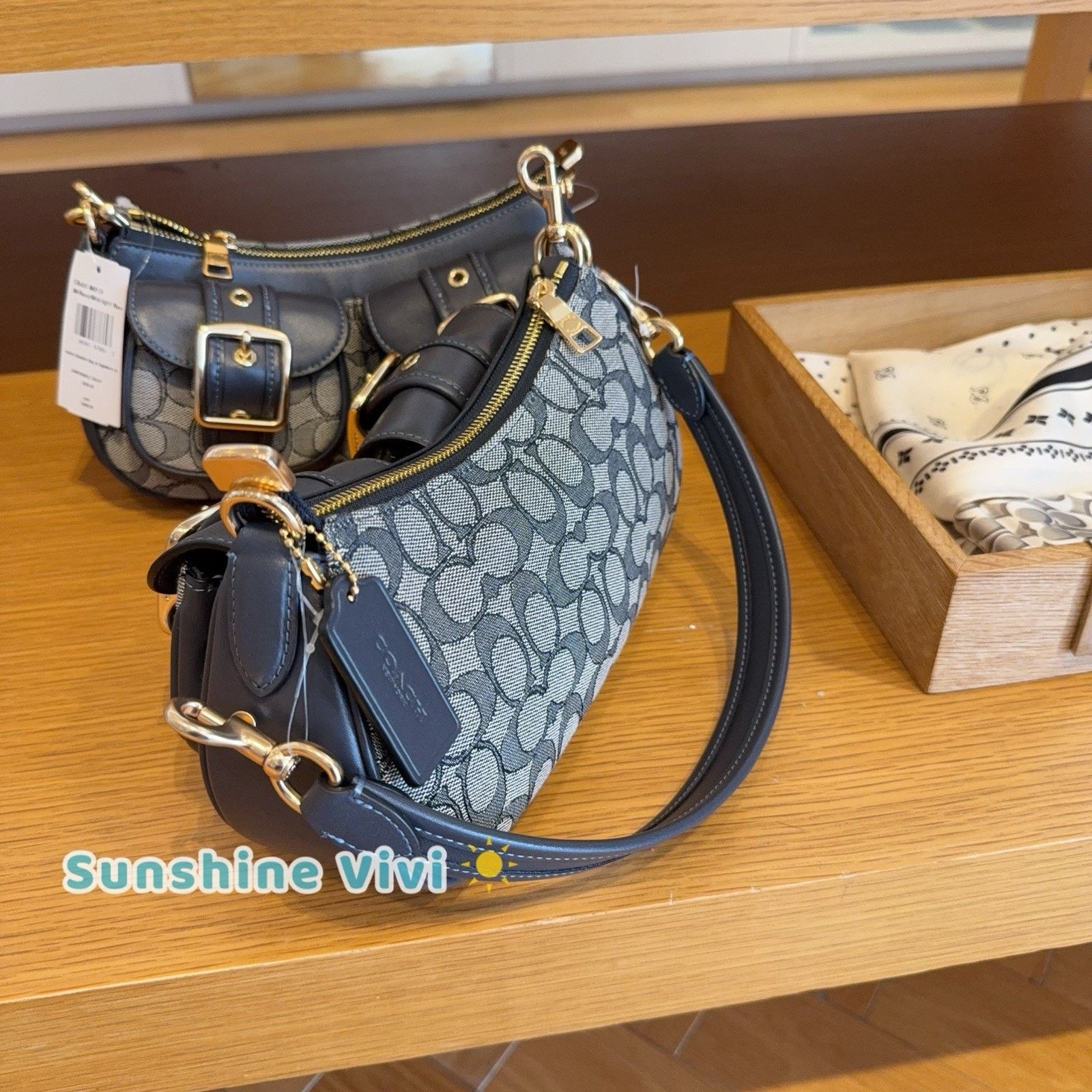 Coach NWT Coach Ashton Bag Signature Jacquard CBJ00 Navy/Midnight Size ONE SIZE - 5 Thumbnail
