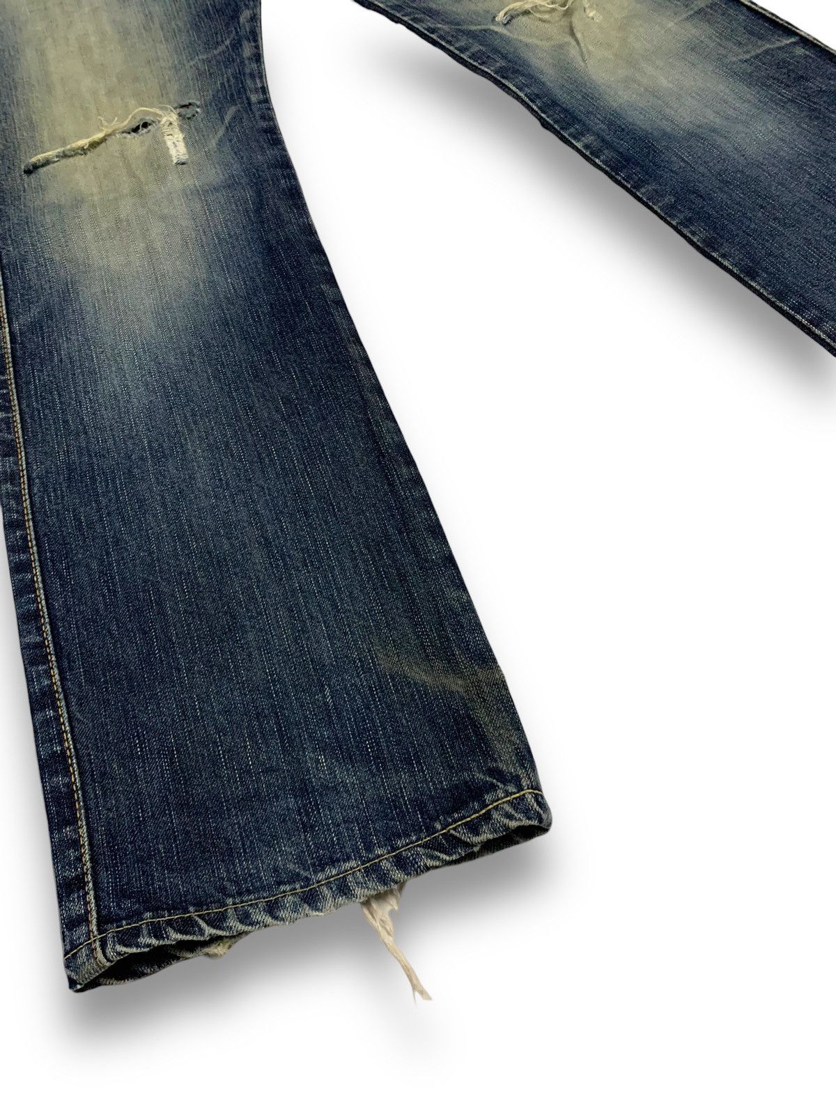 Edwin Vintage Edwin 503 BlueTrip Distressed Jeans Made in Japan Size US 31 - 11 Thumbnail