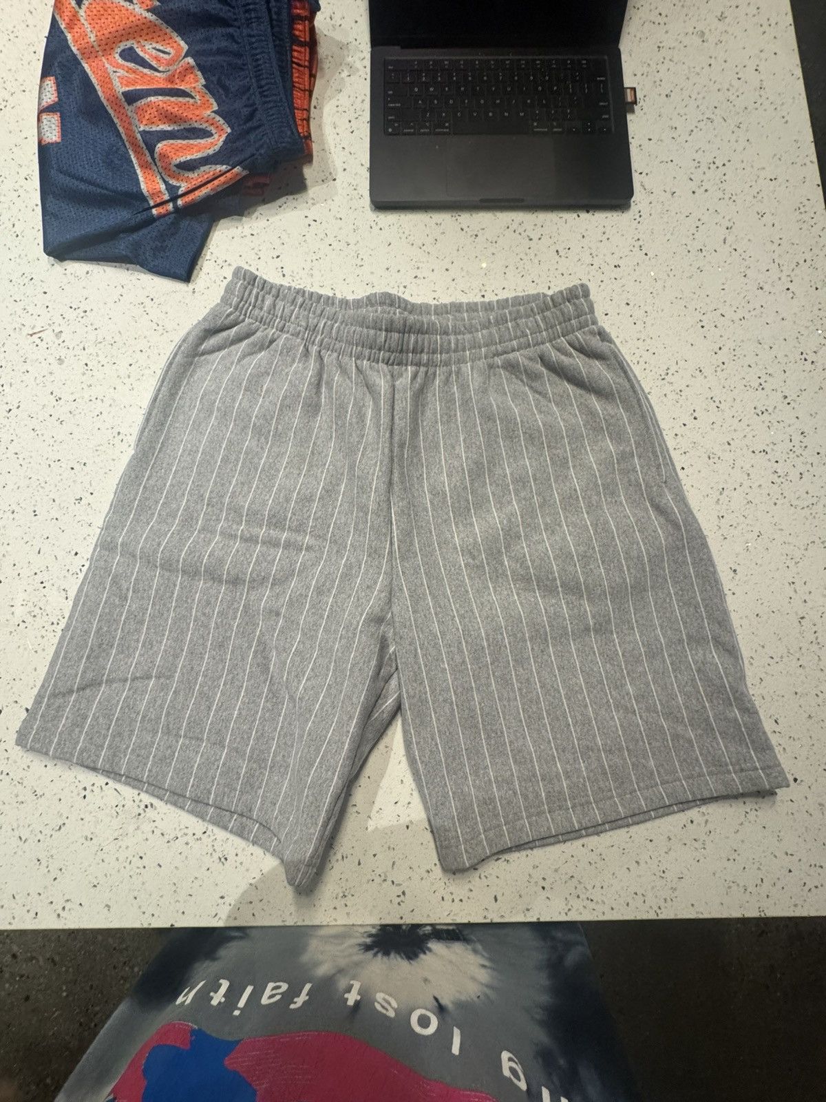 Supreme Supreme Pinstripe Sweatshort Size US 34 / EU 50 - 3 Thumbnail