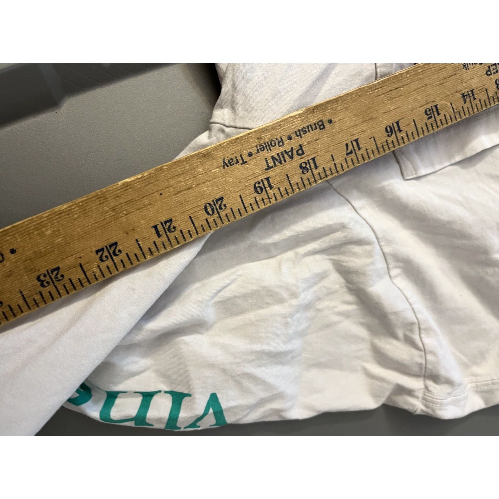 Vineyard Vines Vineyard Vines White Cotton Long Sleeve Naughty Nice Christmas T-Shirt Size S Size US S / EU 44-46 / 1 - 5 Thumbnail