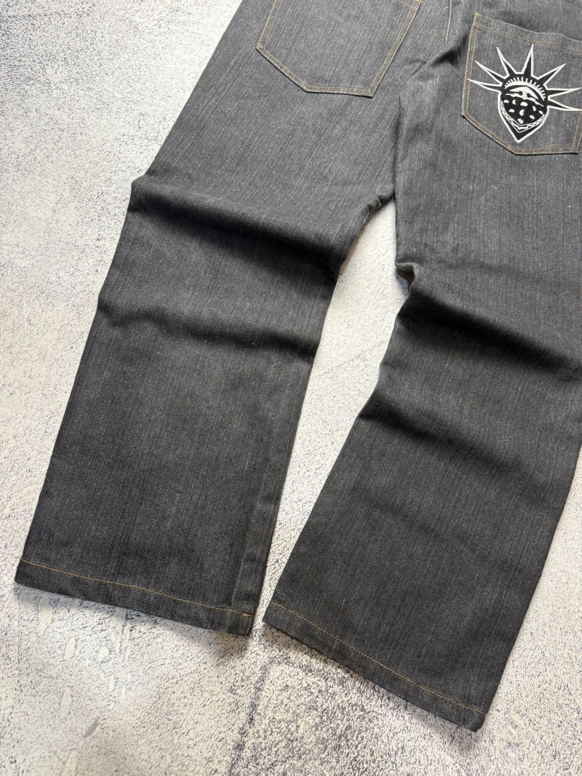 Japanese Brand Vintage Rap Pants Your Local Dealer Y2K Jeans Japanese Size US 32 / EU 48 - 17 Thumbnail