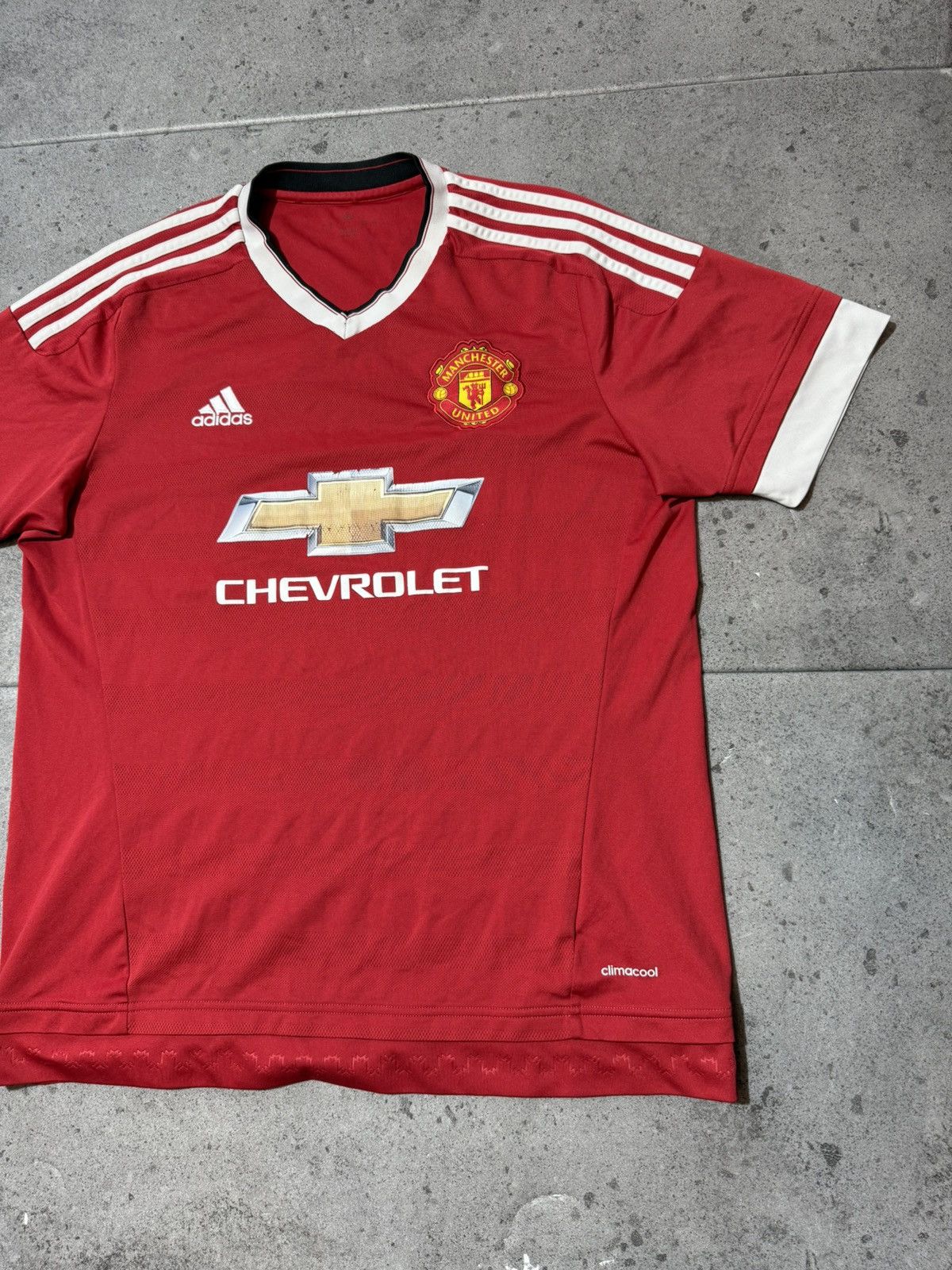 Adidas Manchester United 2016 2017 home adidas soccer shirt jersey Size US L / EU 52-54 / 3 - 3 Thumbnail