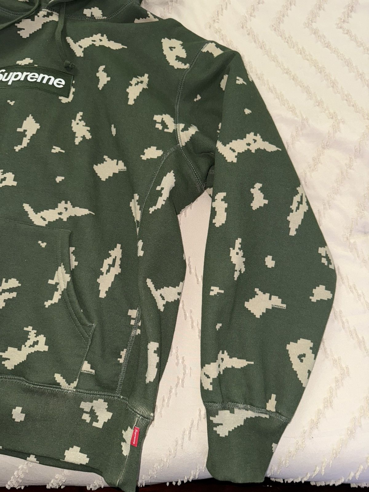 Supreme Supreme Box Logo Hooded Sweatshirt (FW21) olive russian camo Size US M / EU 48-50 / 2 - 8 Thumbnail