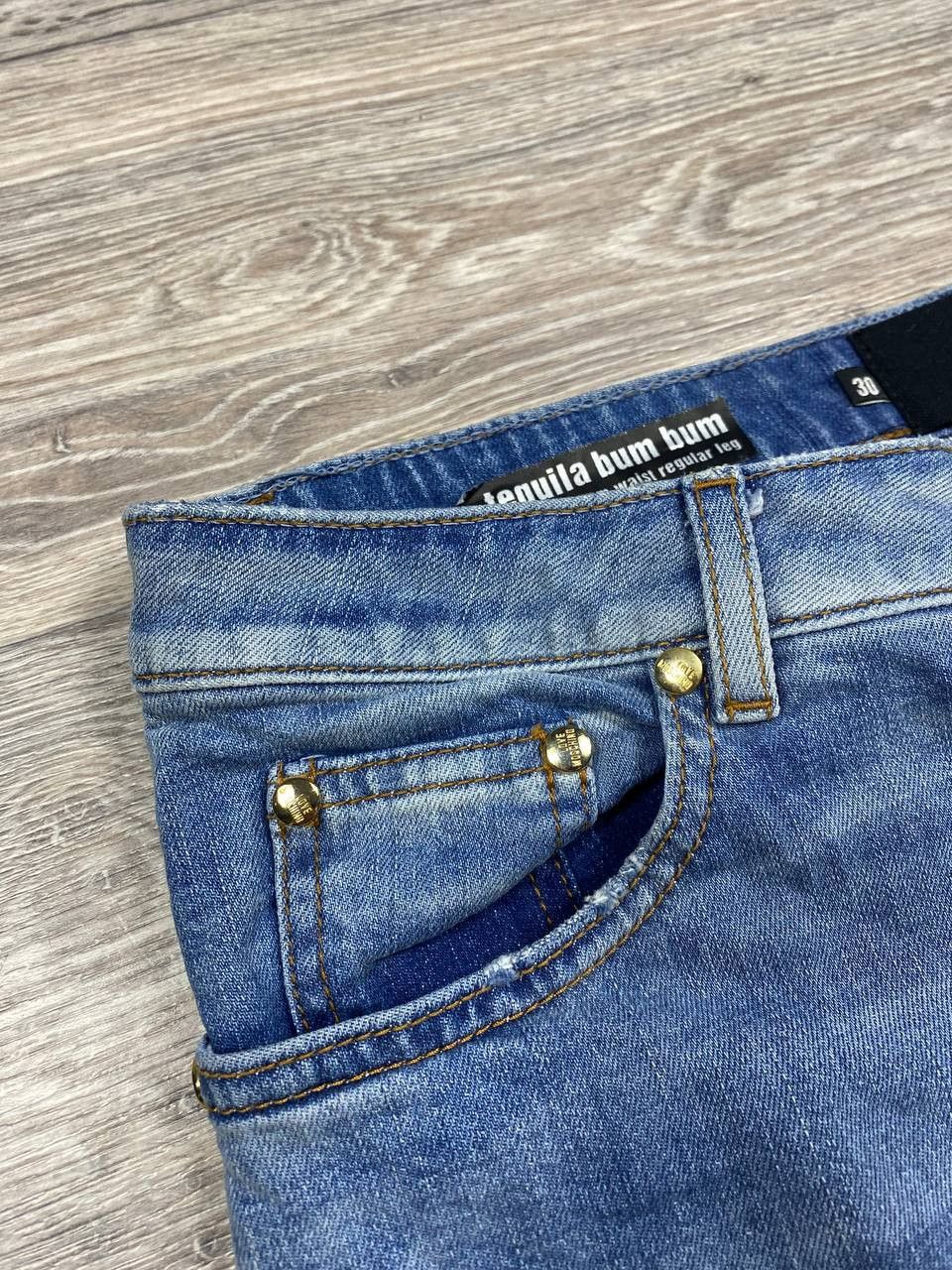 Love Moschino Vintage y2kLove Moschino Tequila Bum Bum Jeans bell-bottom Size 30" / US 8 / IT 44 - 7 Thumbnail