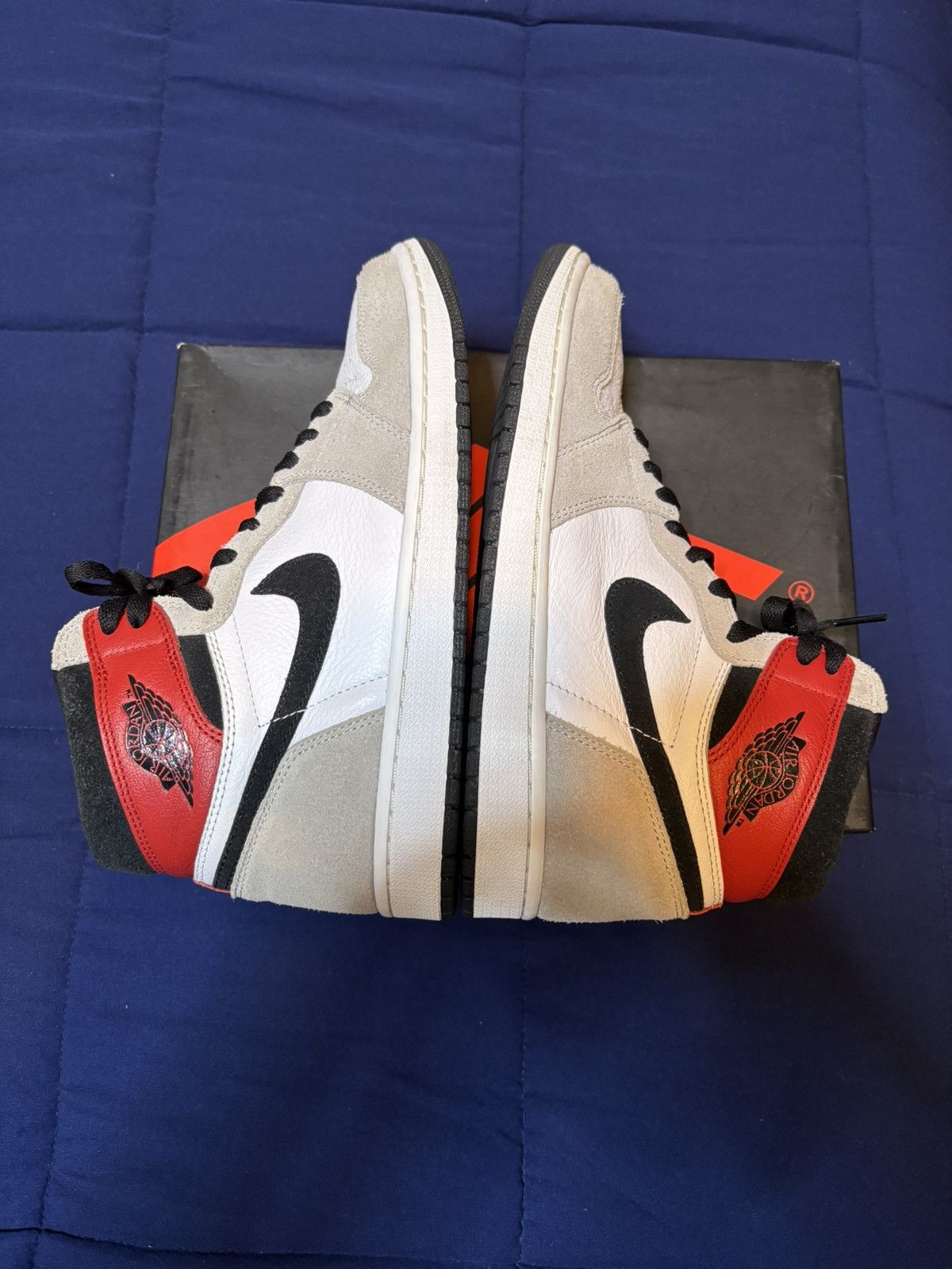 Jordan Brand Jordan 1 High Retro Smoke Gray 2020 Size 9.5 Size US 9.5 / EU 42-43 - 3 Thumbnail
