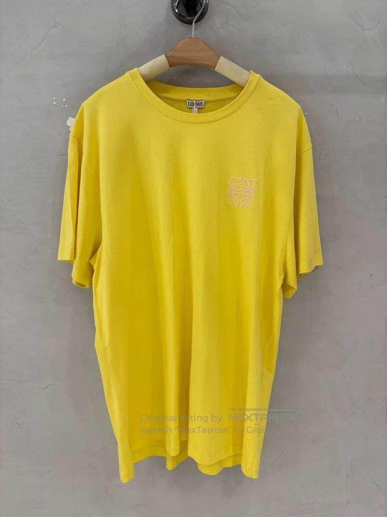 Loewe LOEWE Short Sleeve T-Shirt with Chest Embroidered Logo Size L / US 10 / IT 46 - 1 Thumbnail