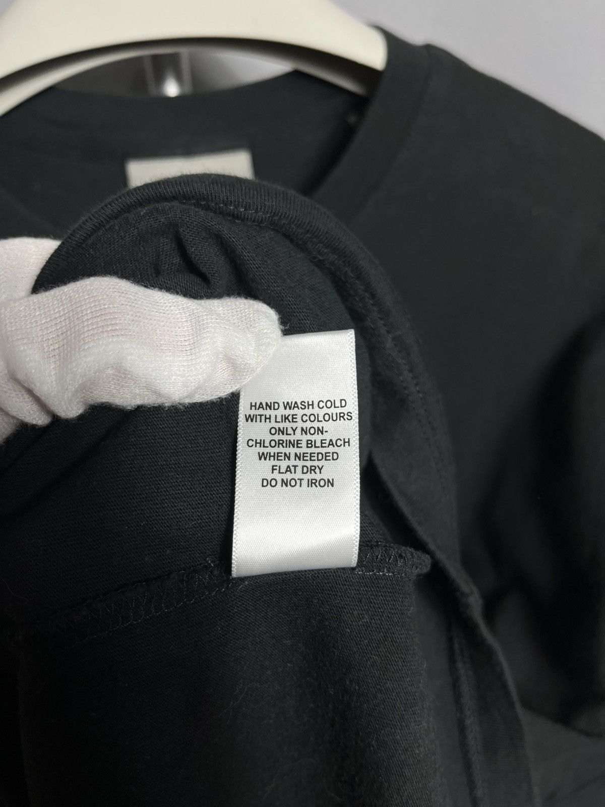 Fear of God FEAR OF GOD ESSENTIALS FRONT LOGO T-SHIRT BLACK COTTON Mens Size US M / EU 48-50 / 2 - 7 Thumbnail