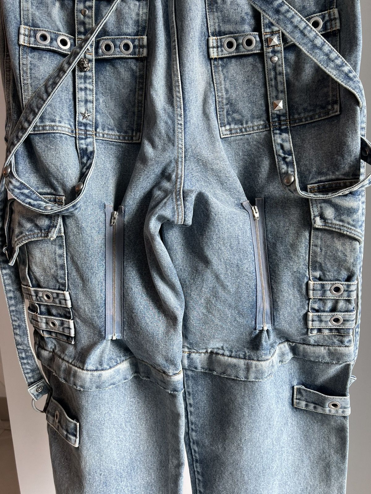 Balenciaga BALENCIAGA SPRING 22 ‘CLONES’ RAVER BAGGY DENIM PANTS Size US 33 - 23 Thumbnail