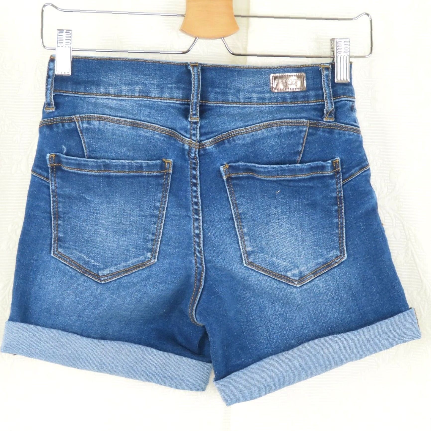 Juicy Couture Juicy Couture Bermuda Shorts Women 2 Blue Denim Stretch Regular 5-Pocket Design Jeans Size 26" / US 2 / IT 38 - 3 Thumbnail