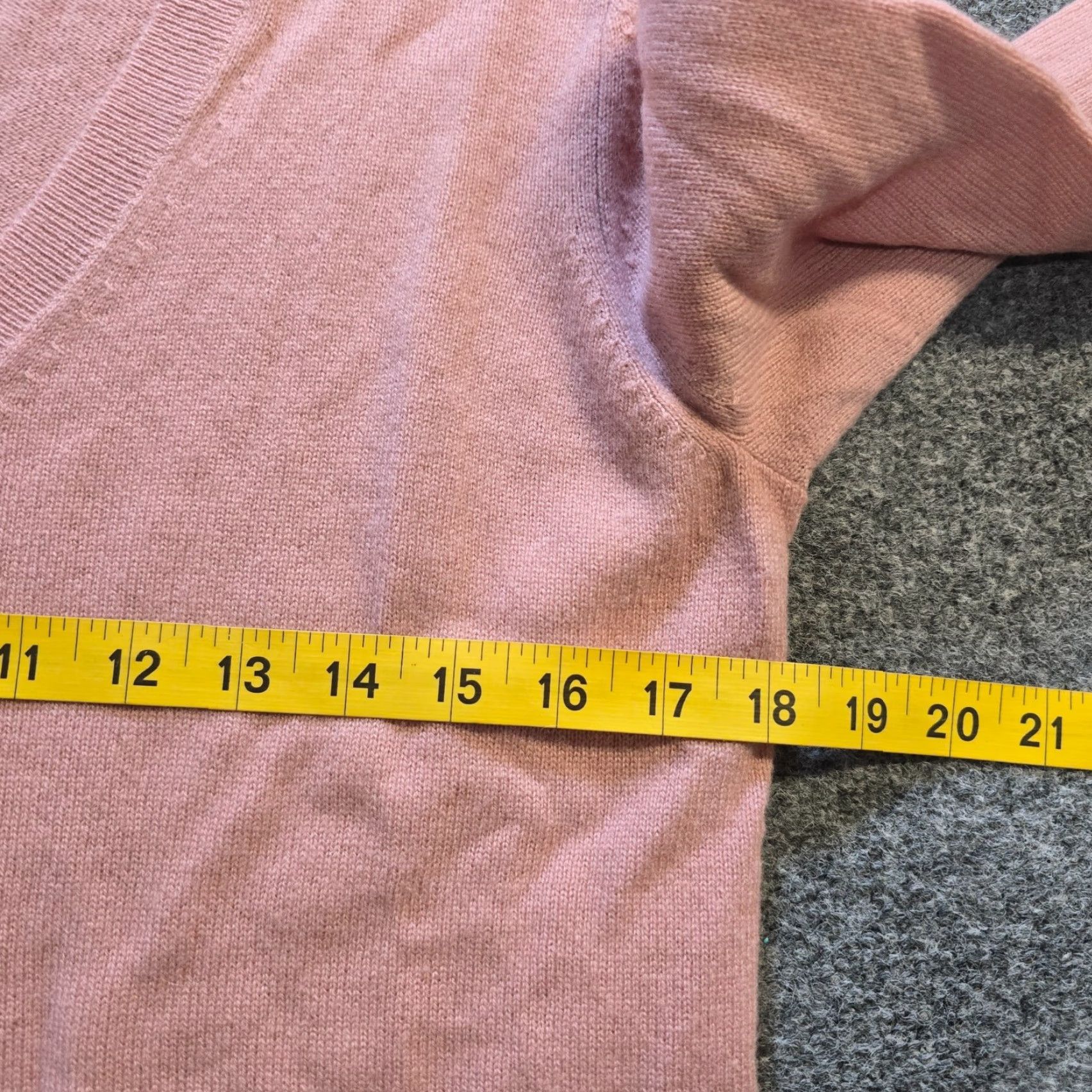 Theory Theory Sweater Women Size S Pink Cashmere Long Sleeve V-Neck Capsule Casual Pullover Regular Knit Winter Fall Size S / US 4 / IT 40 - 7 Thumbnail