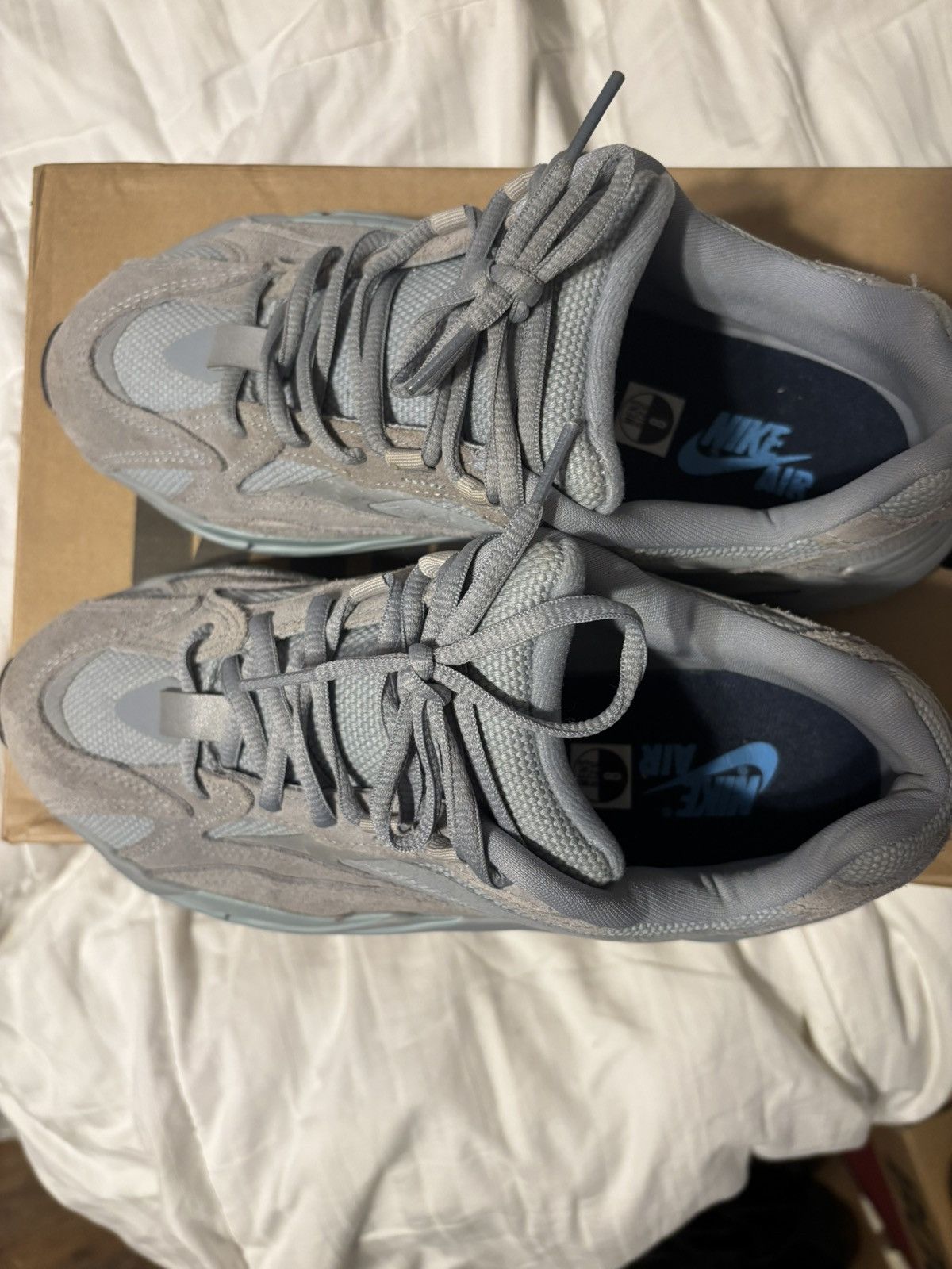 Adidas × Yeezy Yeezy 700 Hospital Blue Size US 8 / EU 41 - 5 Thumbnail