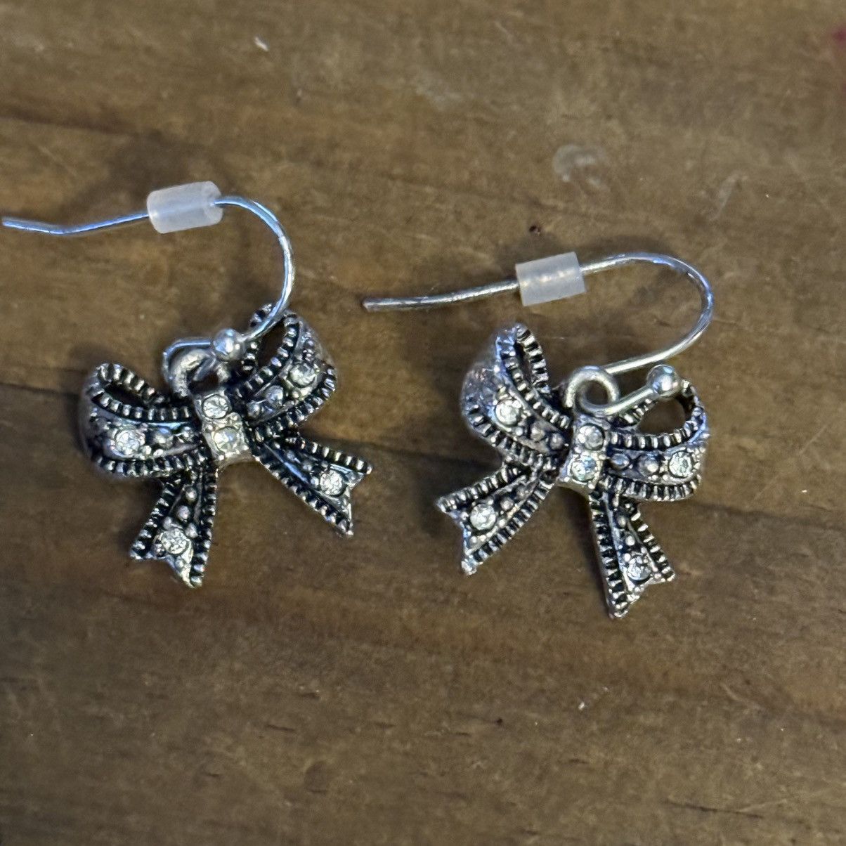 Other Avon marcasite/rhinestone bow necklace and earrings set Size ONE SIZE - 6 Thumbnail