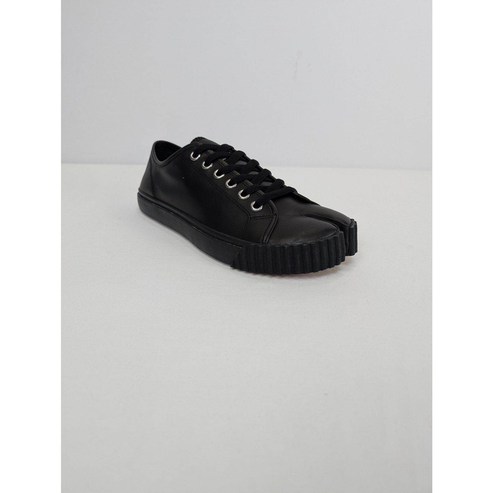 Maison Margiela o1rshd1 Q:2 / Tabi Low-top sneakers in Black/Beige Size US 11 / EU 44 - 1 Thumbnail