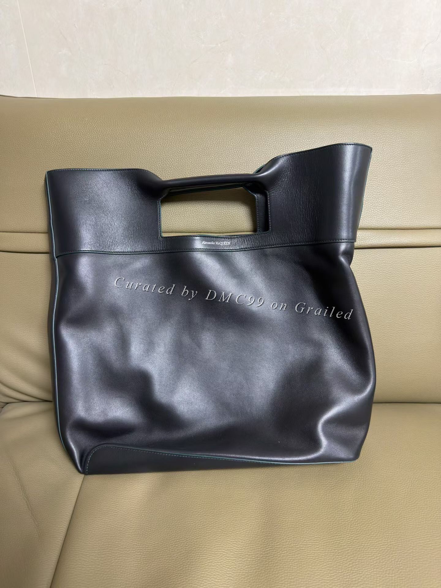 Alexander McQueen Alexander McQueen Leather Handbag w/ Strap Size ONE SIZE - 1 Thumbnail