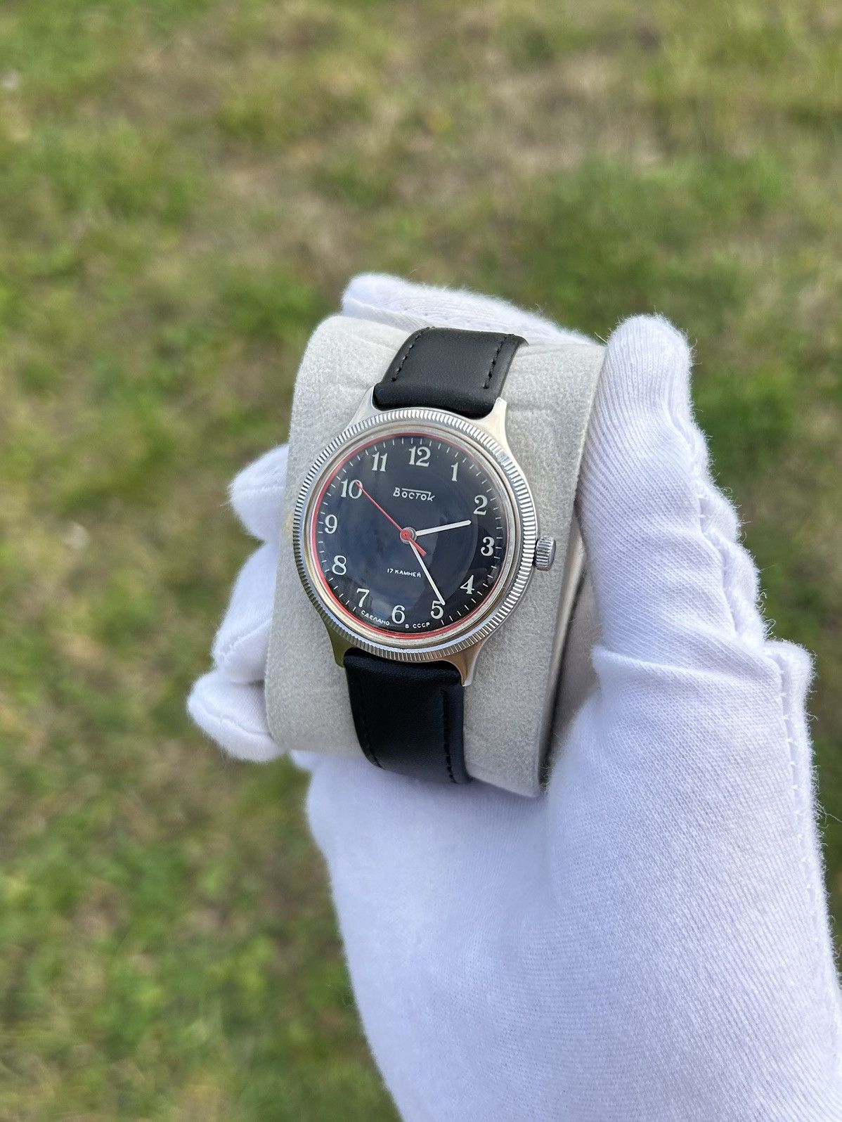 Vintage Vintage Watch Vostok USSR Soviet Mechanical Wristwatch 1980s Size ONE SIZE - 4 Thumbnail