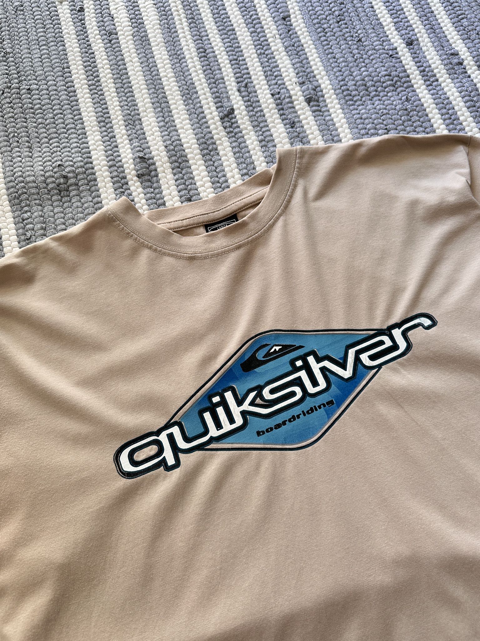 Quiksilver Vintage Quiksilver Beige Logo Tee Size US L / EU 52-54 / 3 - 2 Thumbnail