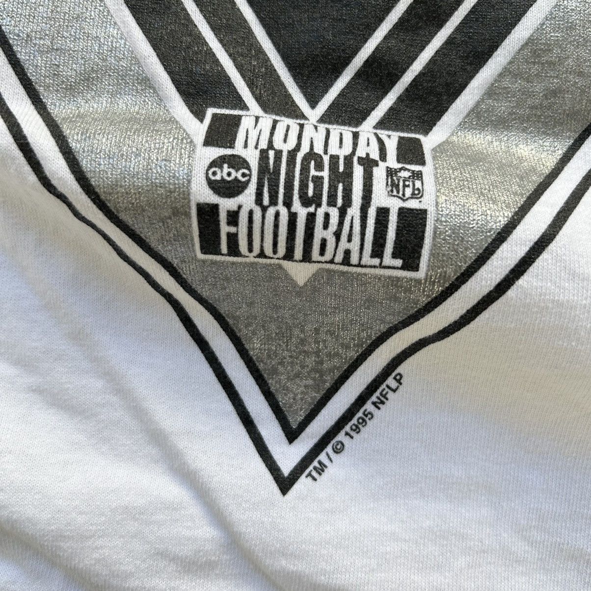NFL Vintage 1995 Los Angeles Raiders Shirt Monday Night Football Size US XL / EU 56 / 4 - 5 Thumbnail