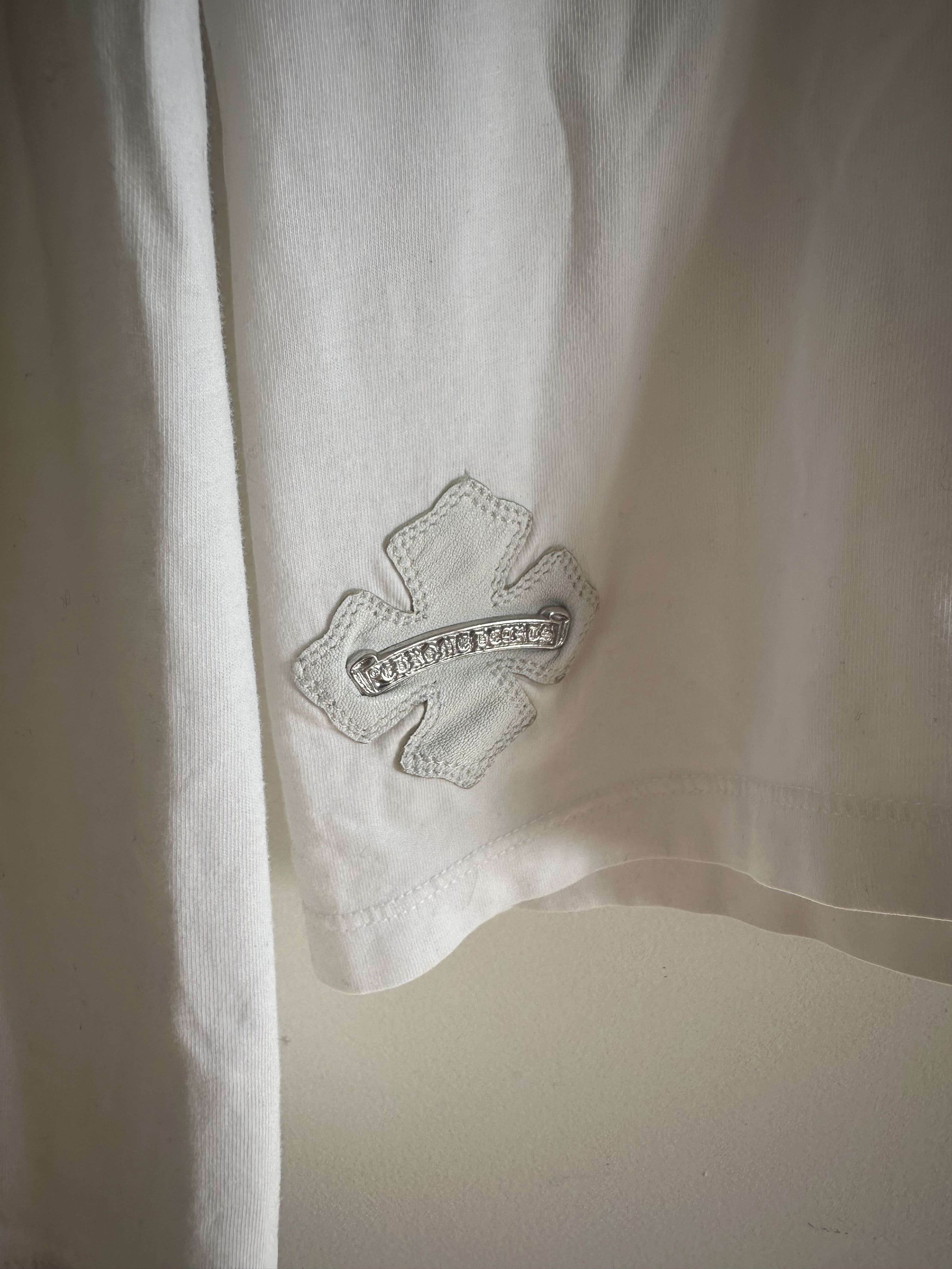 Chrome Hearts Chrome Hearts Long Sleeve buttoned tee Size US L / EU 52-54 / 3 - 5 Thumbnail