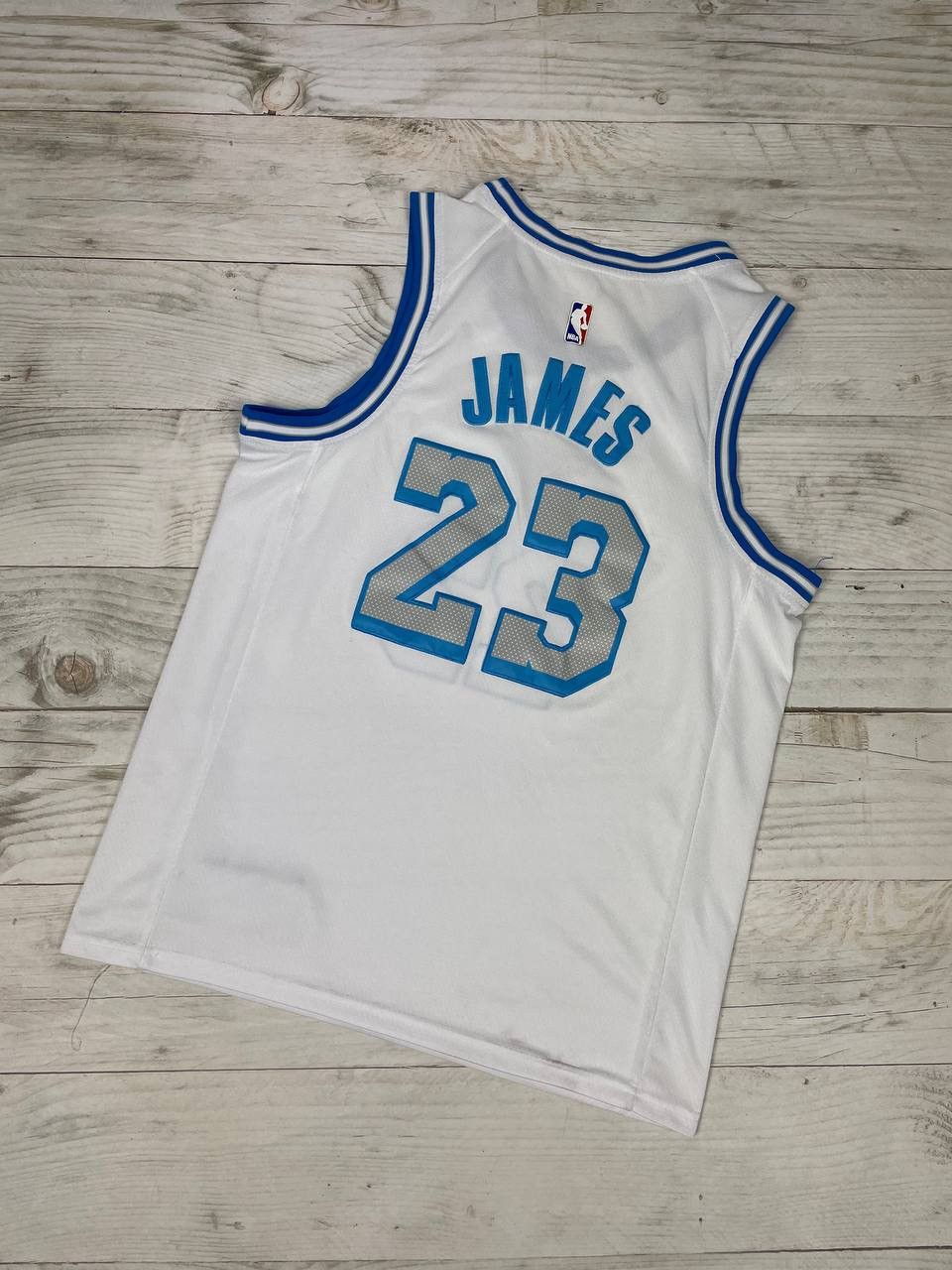 Vintage Nike Lakers LeBron James #23 NBA Basketball Jersey