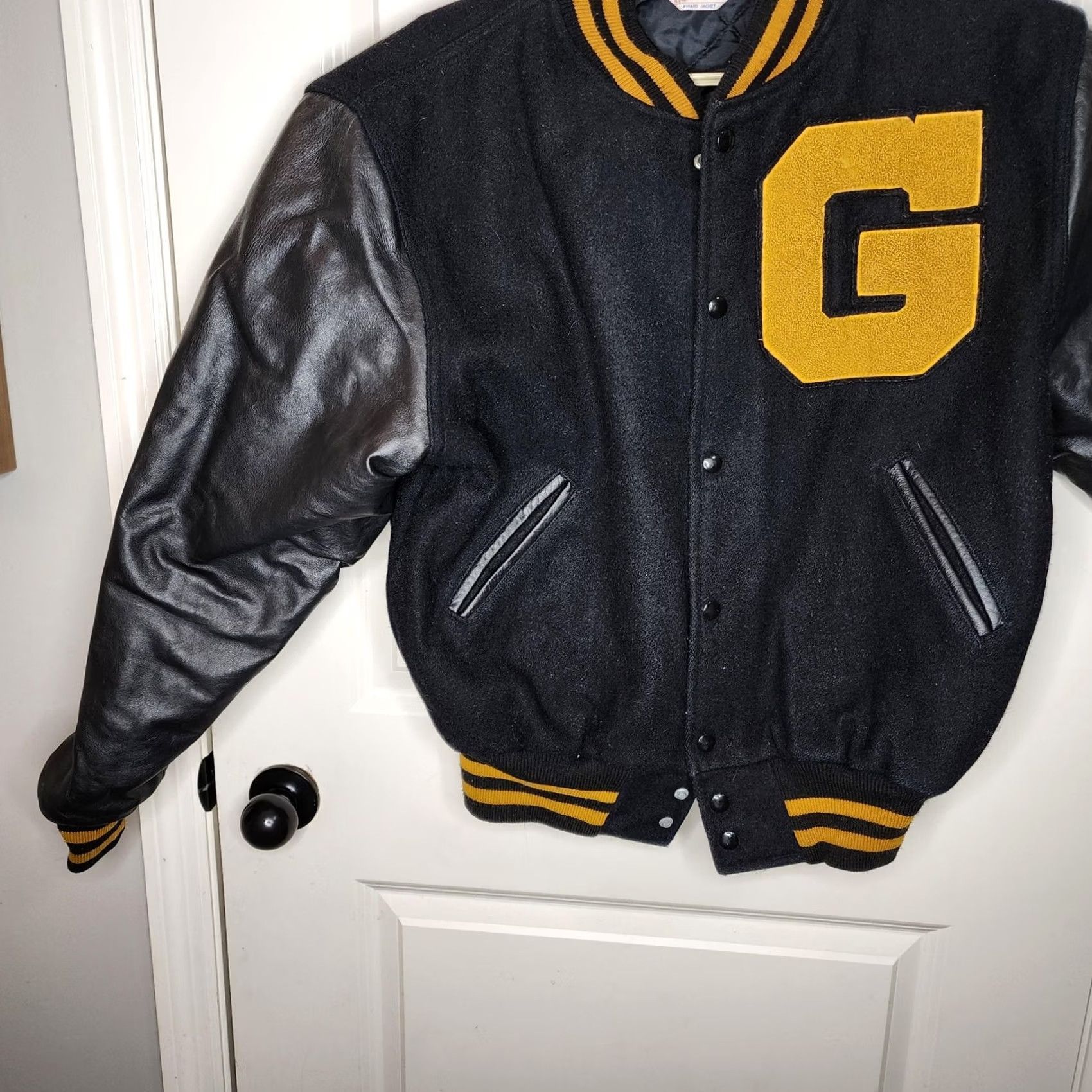 Salem Sportswear Gem Sportswear Jacket Mens XL Black Varsity Leather Sleeves Lined Gold G Patch Limited Detail Size US XL / EU 56 / 4 - 3 Thumbnail