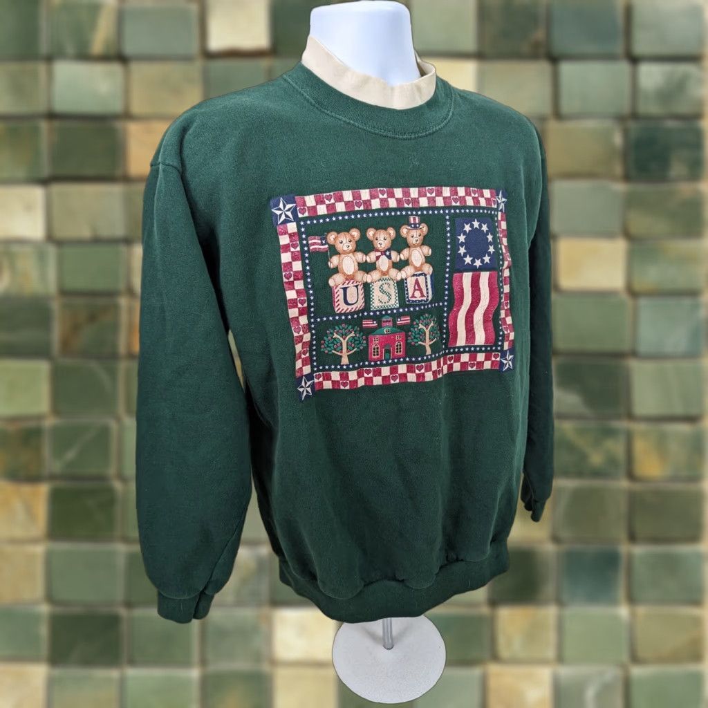 Vintage VINTAGE Teddy Bear Country Sweatshirt Unisex Adults Large Green Crew Neck Pullover 90s Grannycore Bears Womens Mens Size L / US 10 / IT 46 - 1 Thumbnail