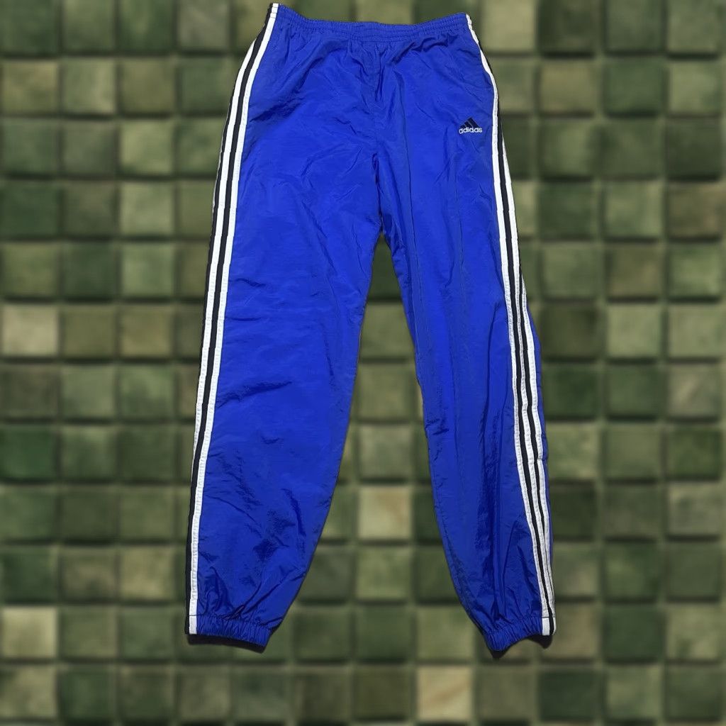 Adidas VINTAGE Adidas Nylon Glanz Soccer Pants Mens Small Blue Lined RN 8837 00411 Size US 29 - 1 Thumbnail
