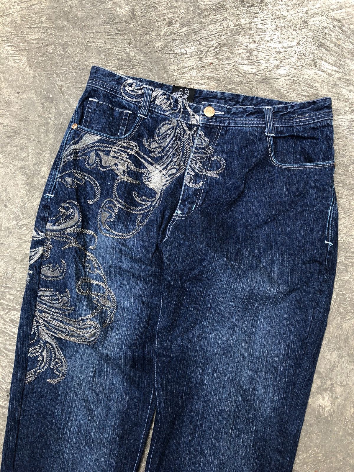 image of Vintage Embroidered Delf Baggy Jeans in Blue, Men's (Size 36)